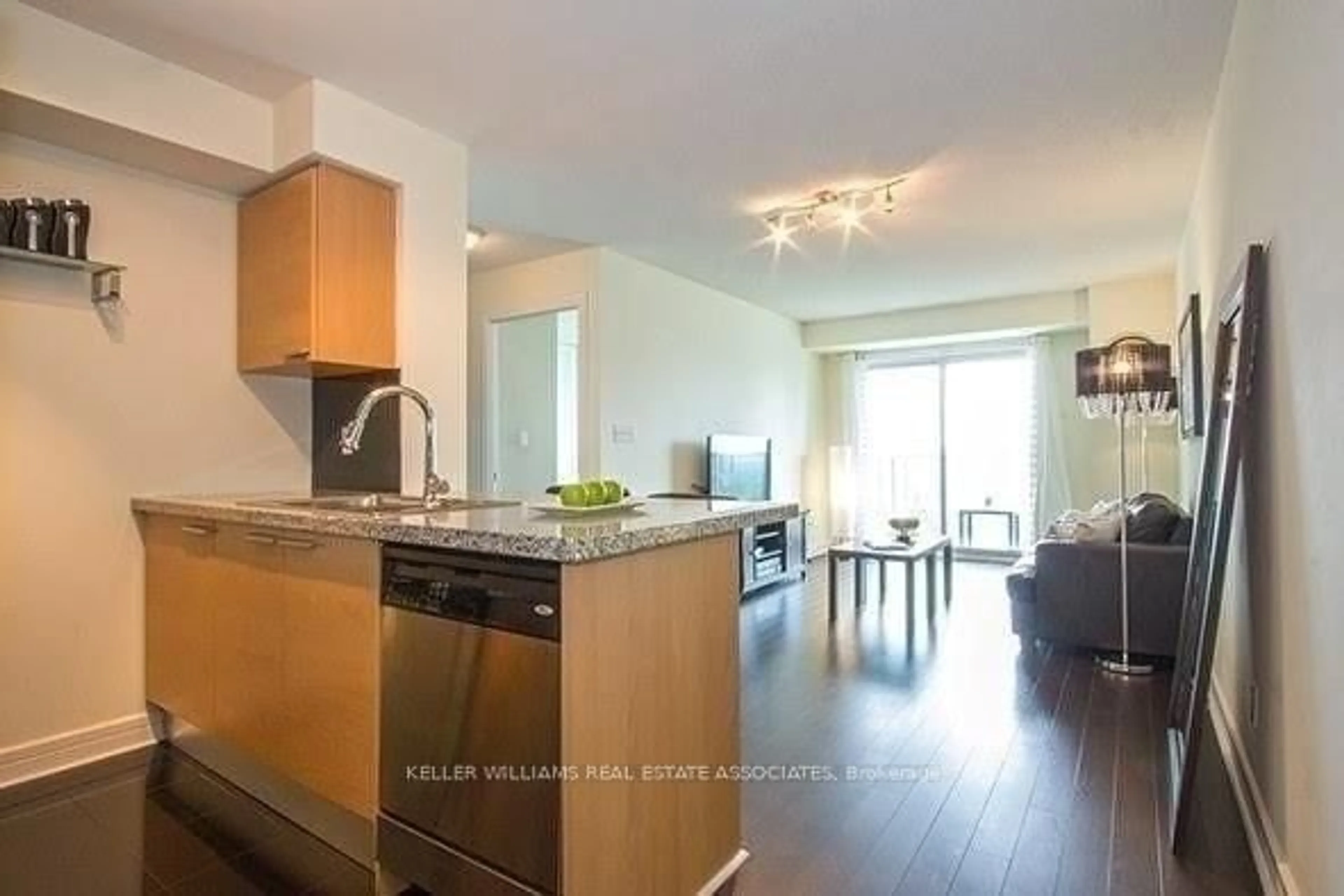 Open concept kitchen, wood/laminate floor for 18 Harrison Garden Blvd #1604, Toronto Ontario M2N 7J6