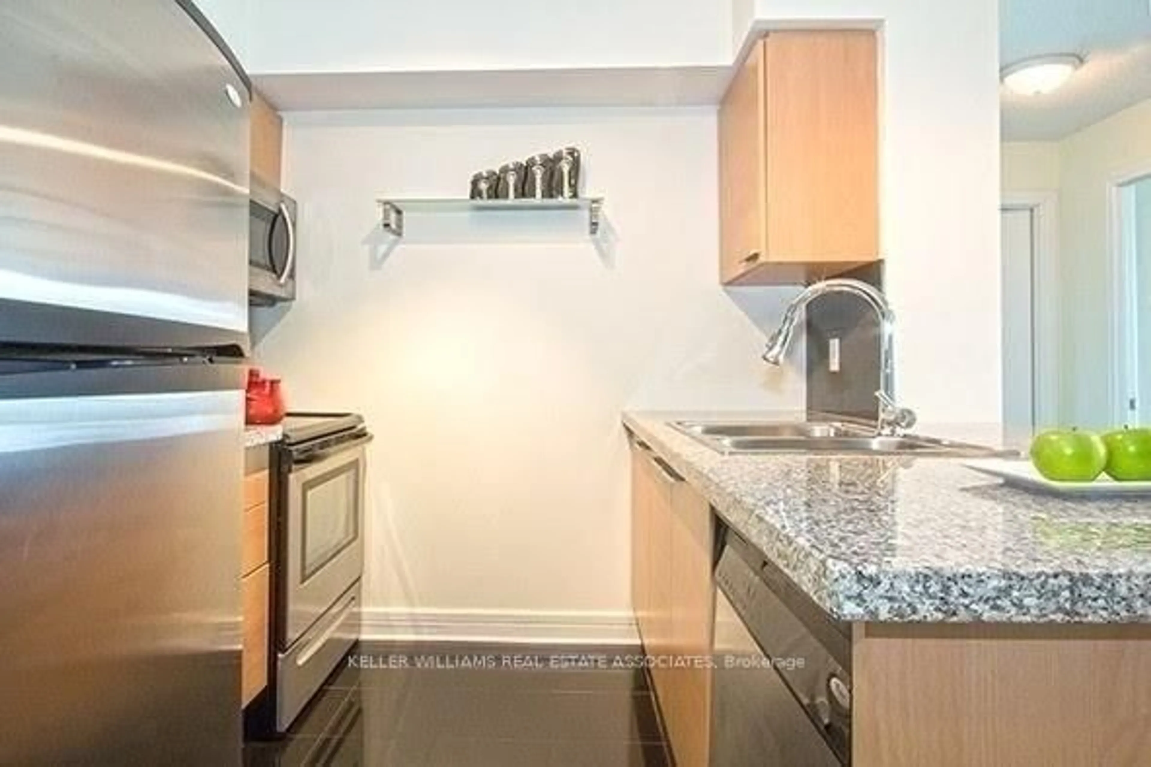 Standard kitchen, unknown for 18 Harrison Garden Blvd #1604, Toronto Ontario M2N 7J6