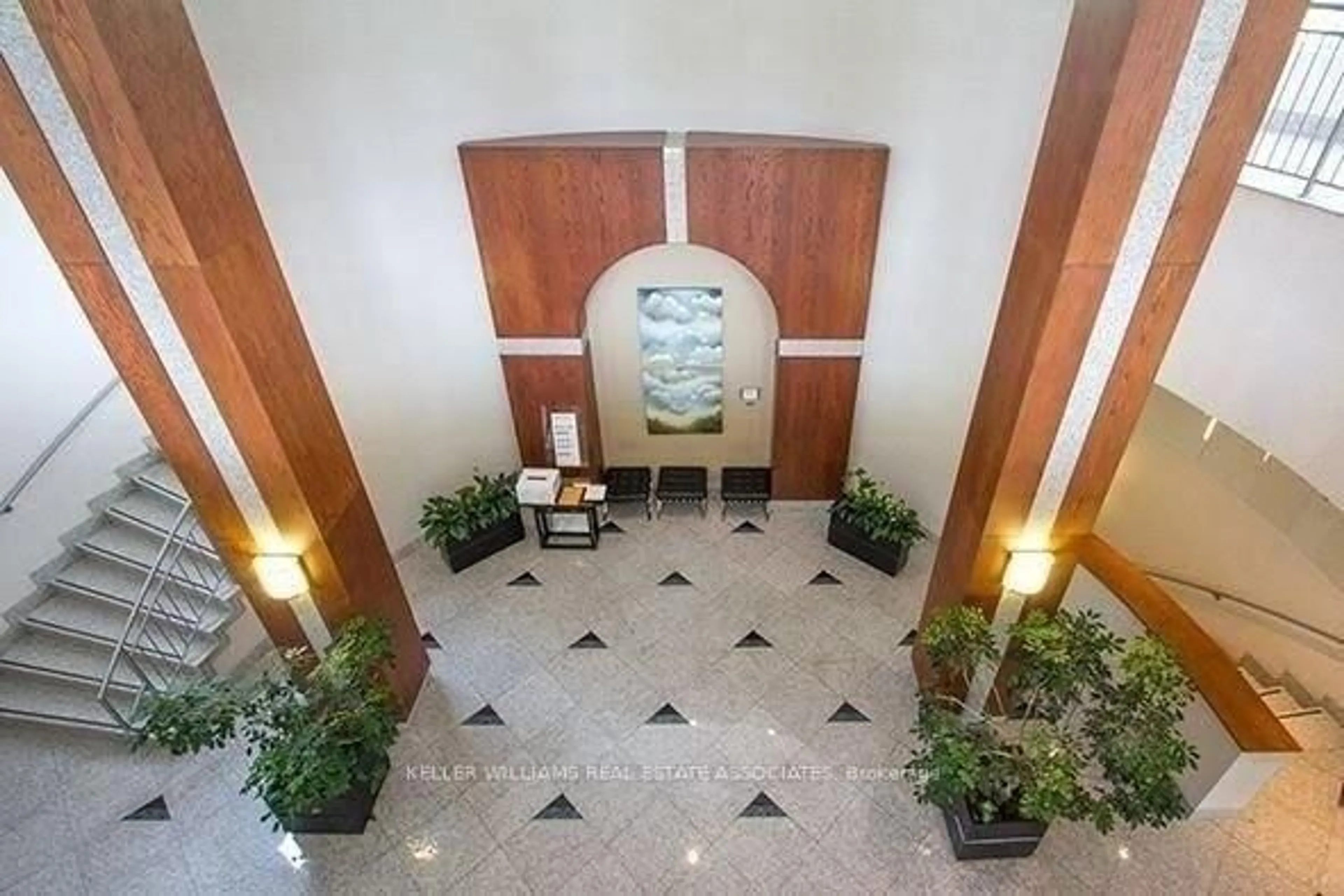 Lobby for 18 Harrison Garden Blvd #1604, Toronto Ontario M2N 7J6