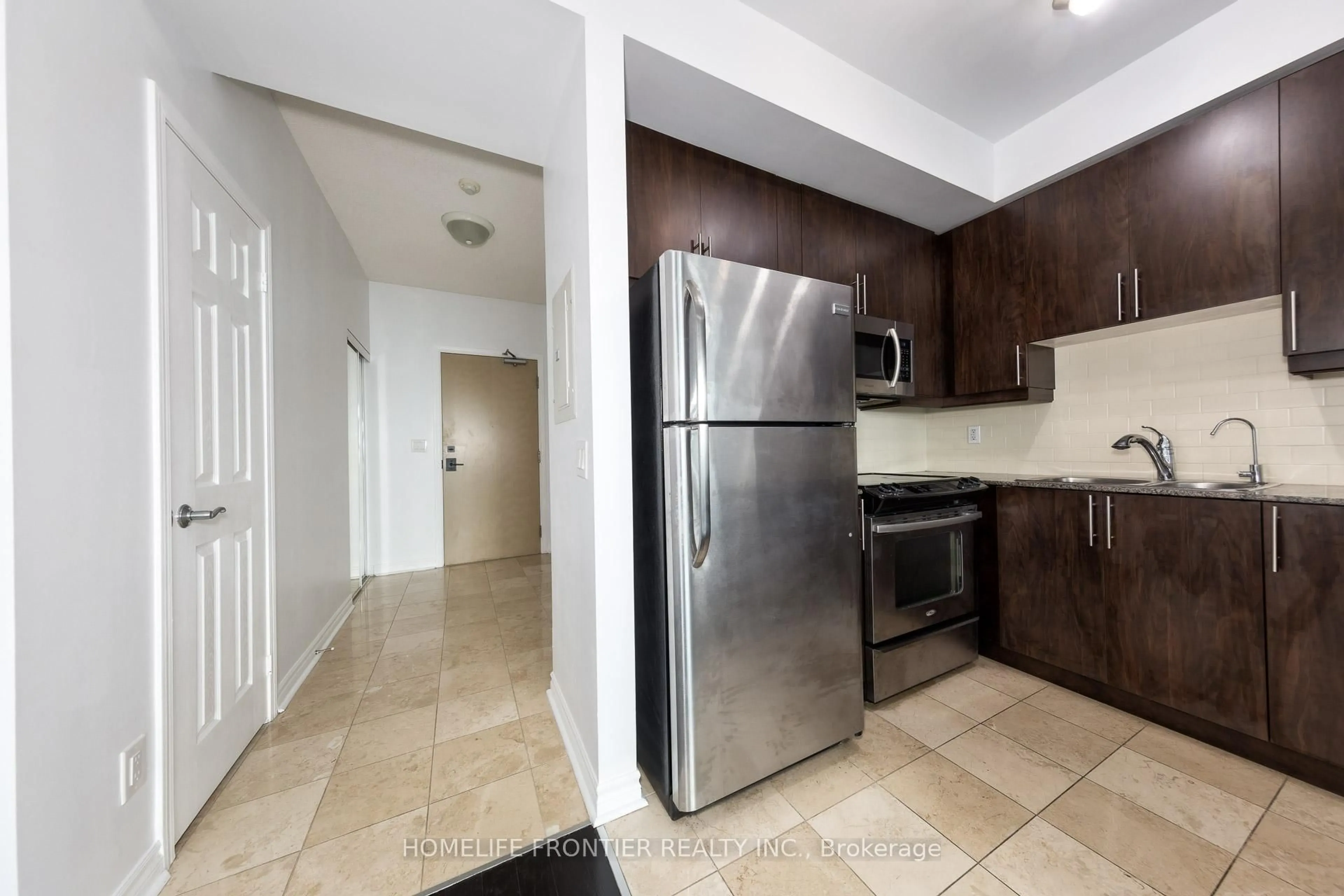 Standard kitchen, unknown for 18 Holmes Ave #1712, Toronto Ontario M2N 0E1