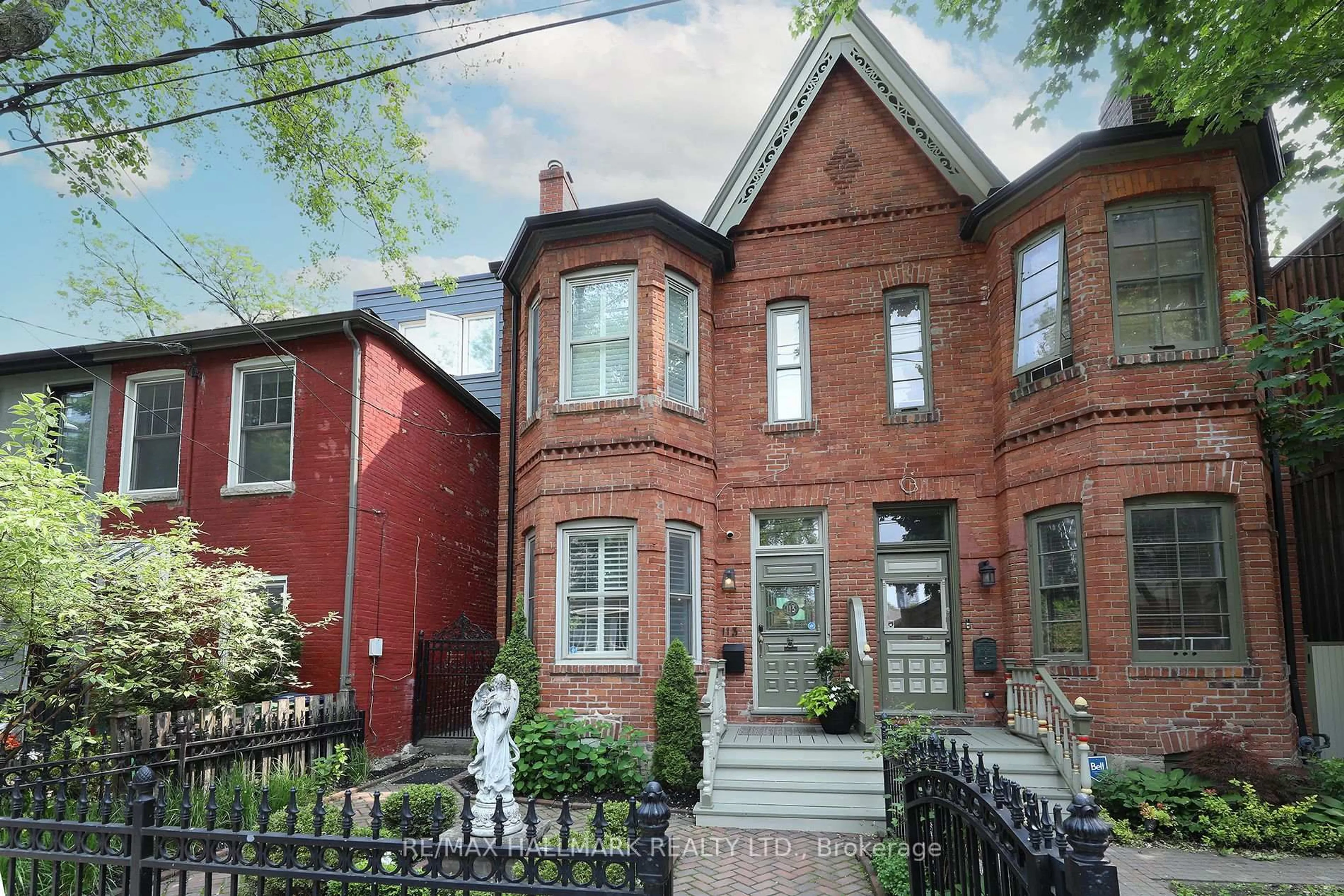 Home with brick exterior material, street for 113 Trinity St, Toronto Ontario M5A 3C7
