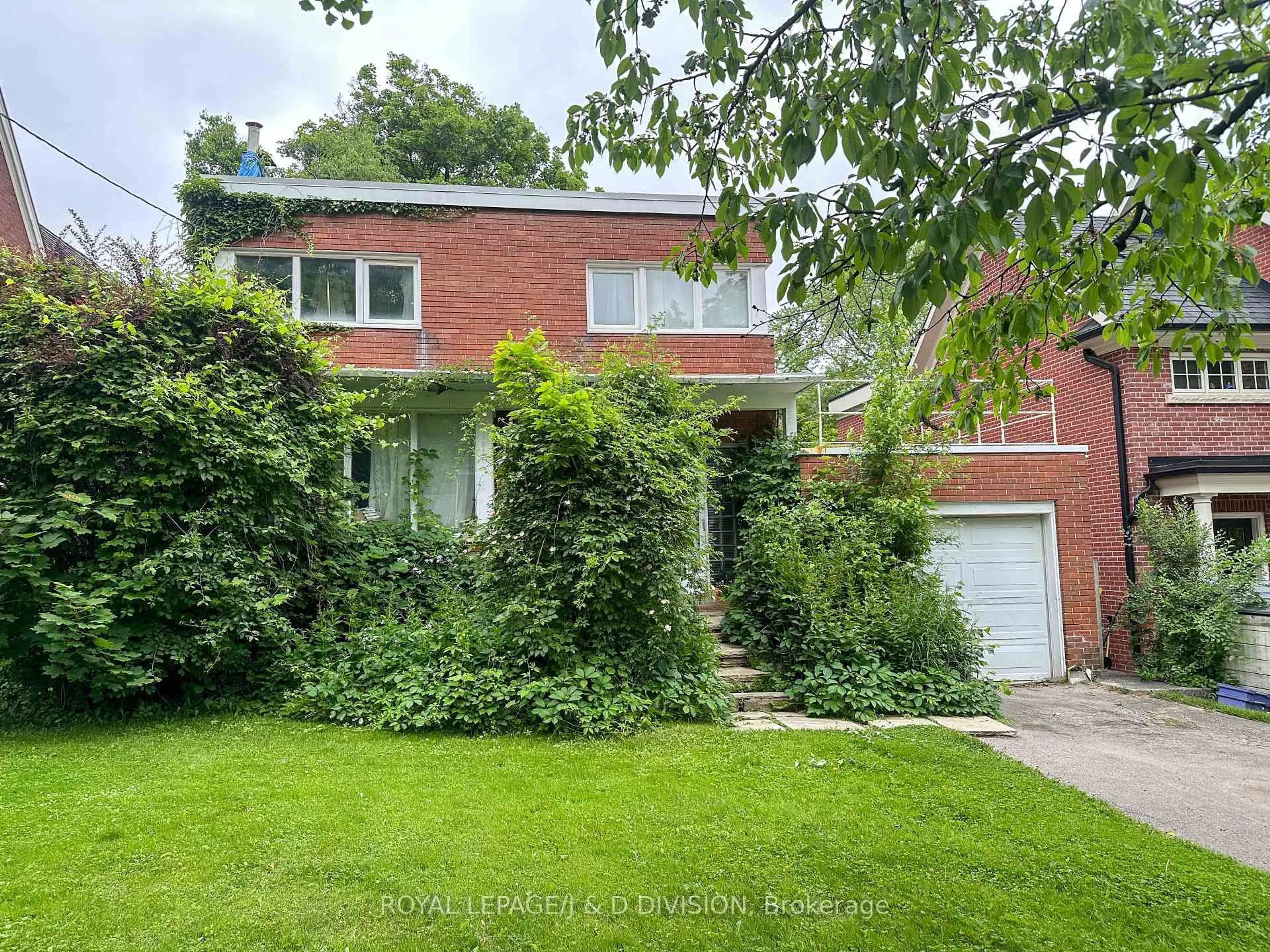 Unknown for 136 Cheltenham Ave, Toronto Ontario M4N 1P9