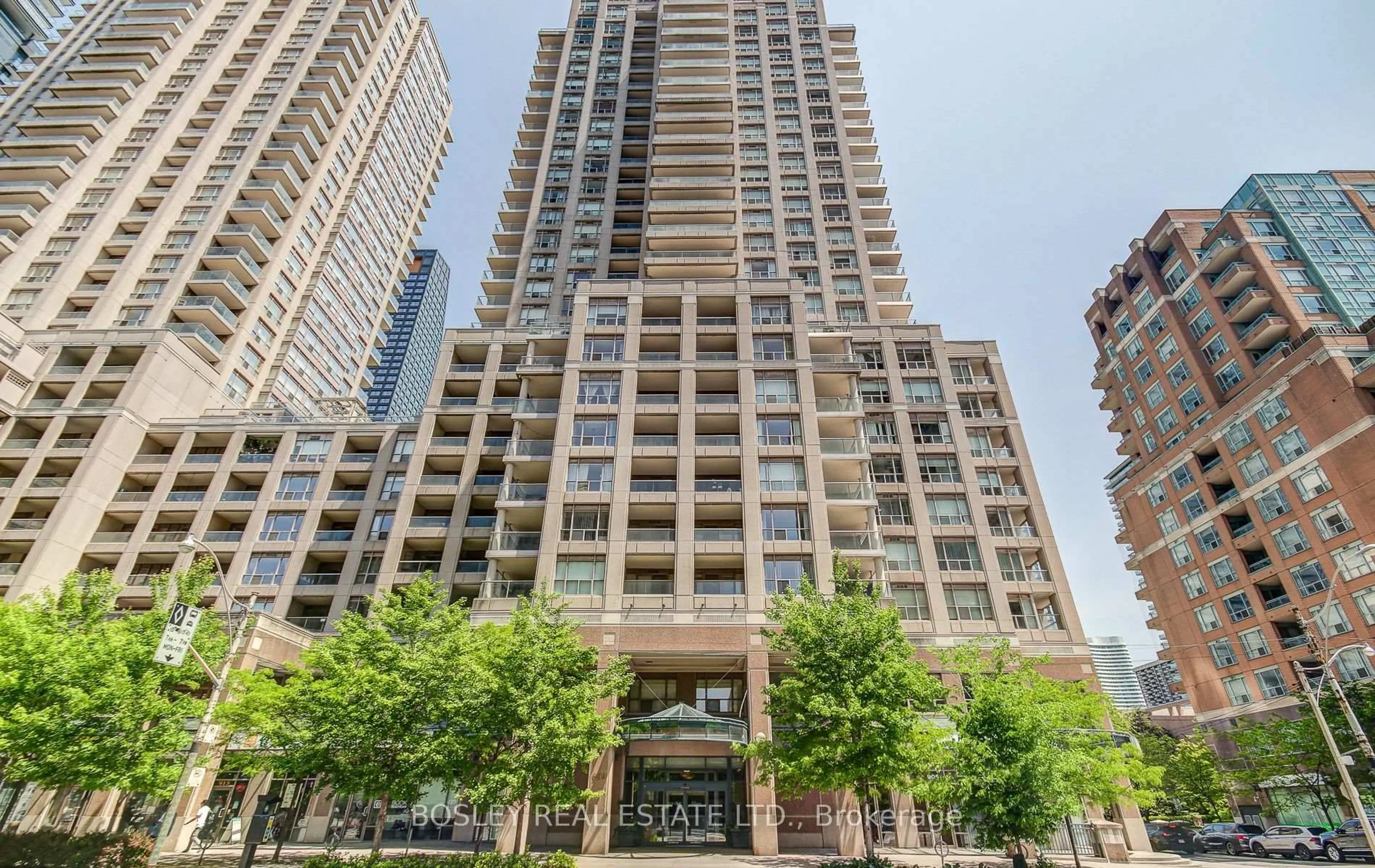 Unknown for 909 Bay St #2006, Toronto Ontario M5S 3G2