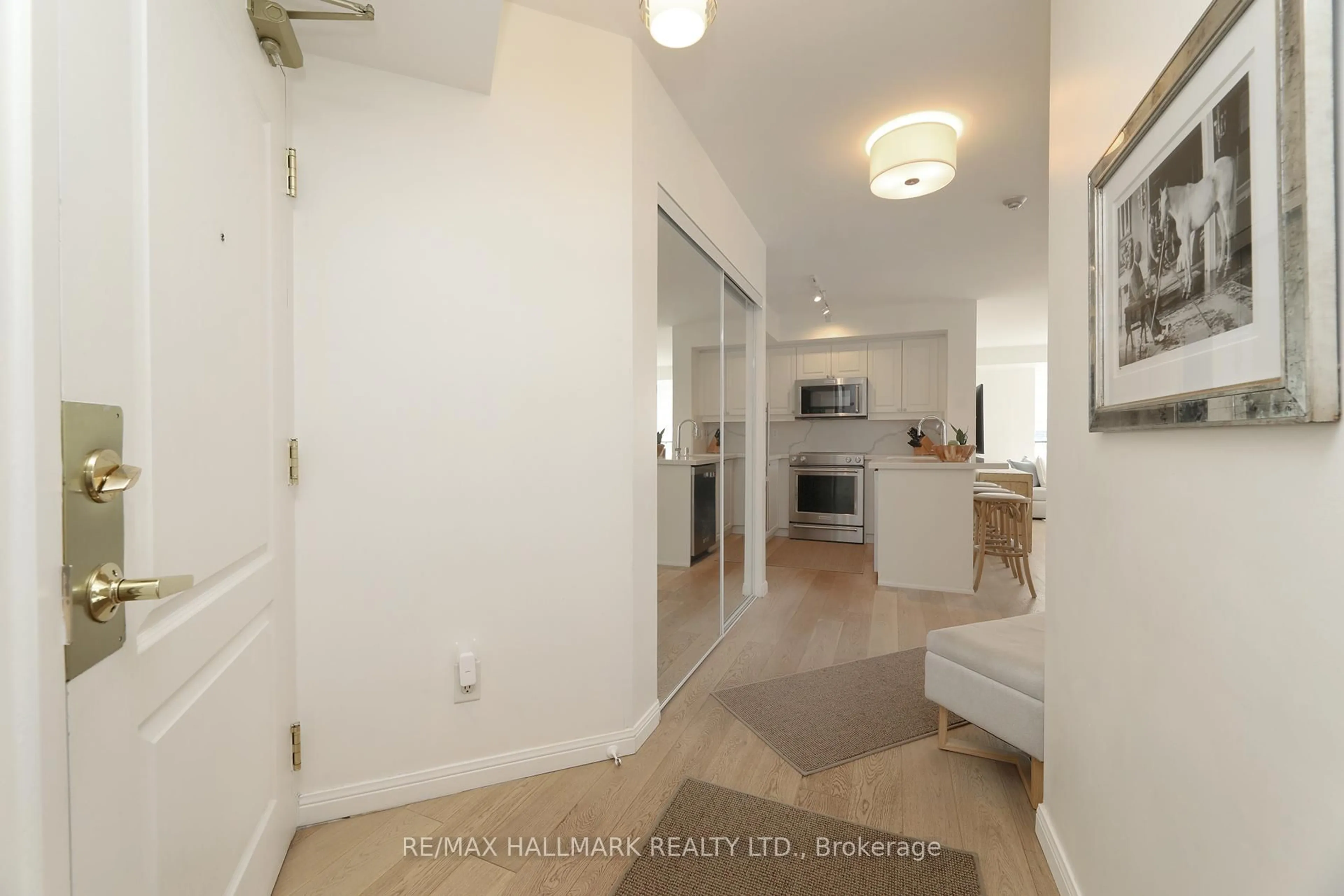 Indoor entryway for 55 Lorindale Ave #403, Toronto Ontario M5M 3C3