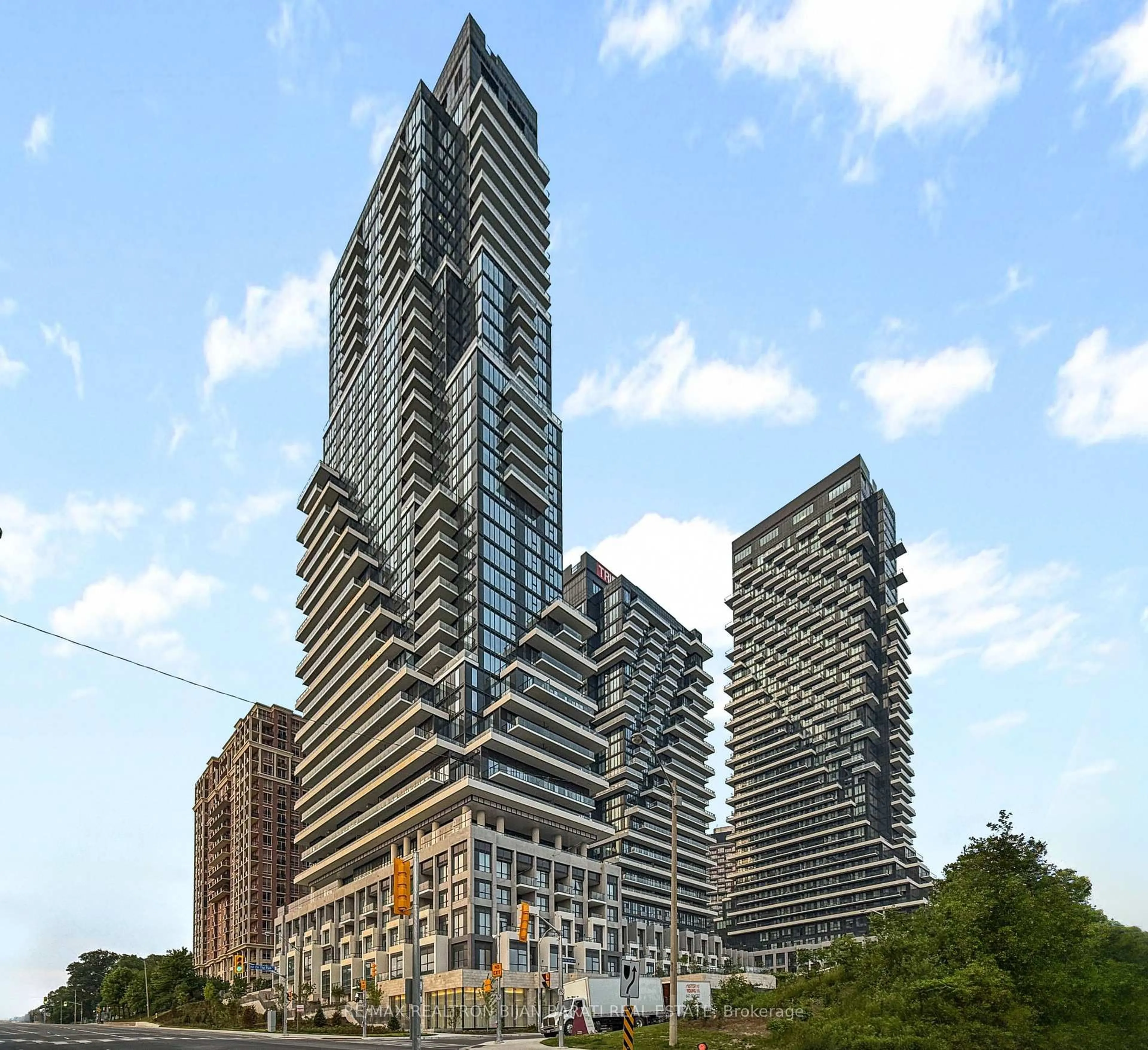 Unknown for 10 Inn On The Park Dr #2401, Toronto Ontario M3C 0P9