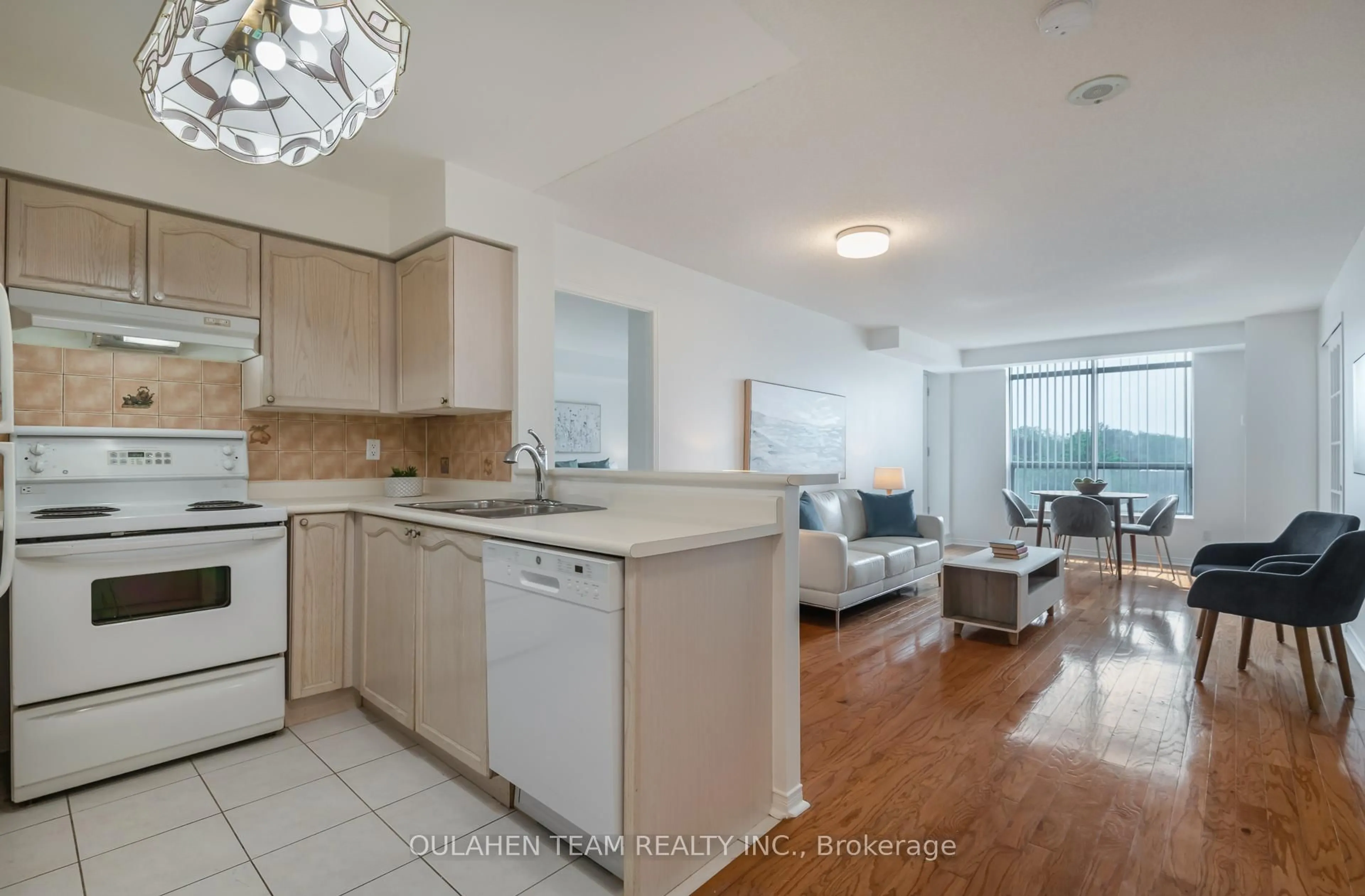 Open concept kitchen, unknown for 233 Beecroft Rd #508, Toronto Ontario M2N 6Z9