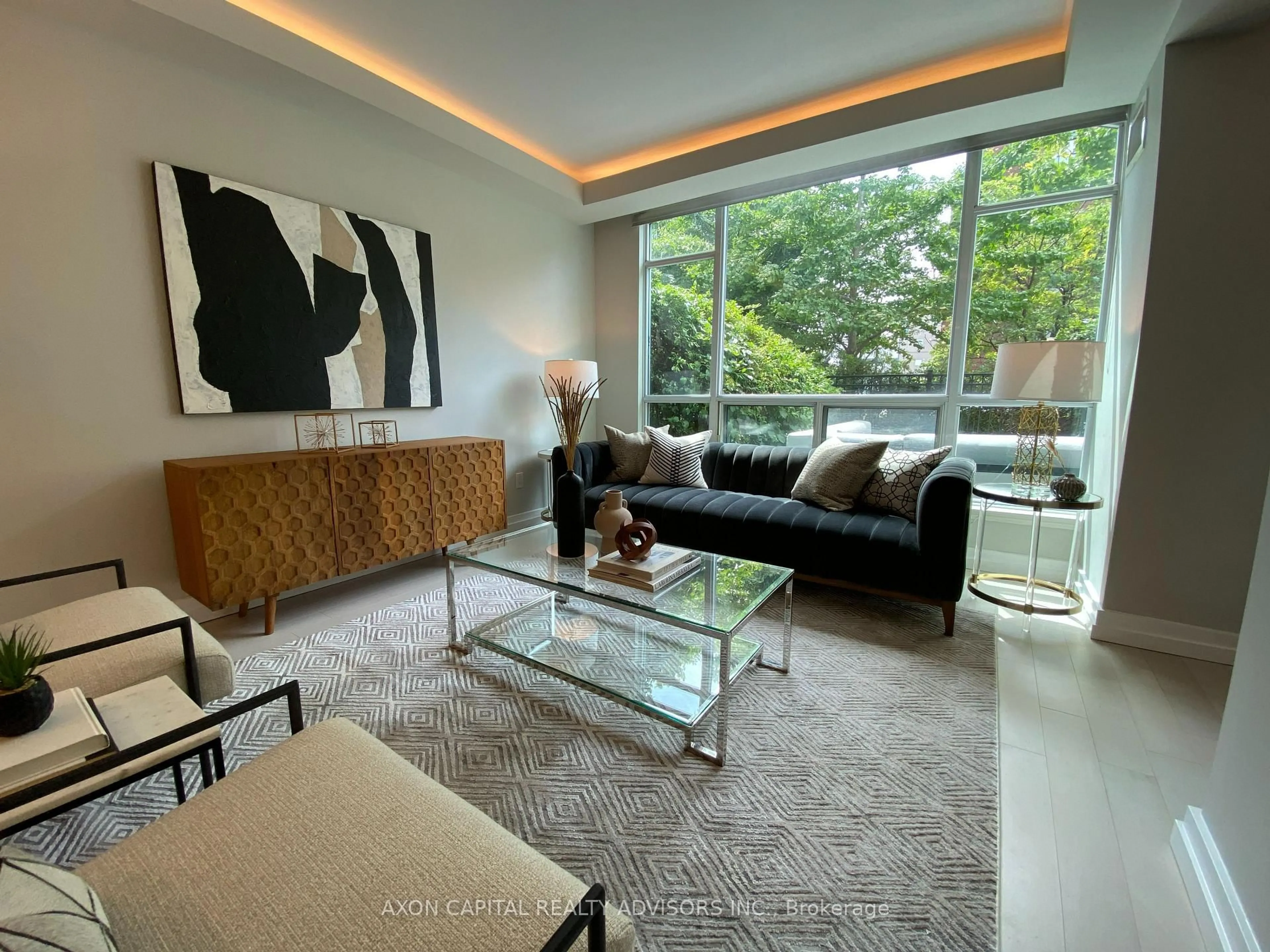 Living room with furniture, unknown for 59 Mcmurrich St, Toronto Ontario M5R 3S6
