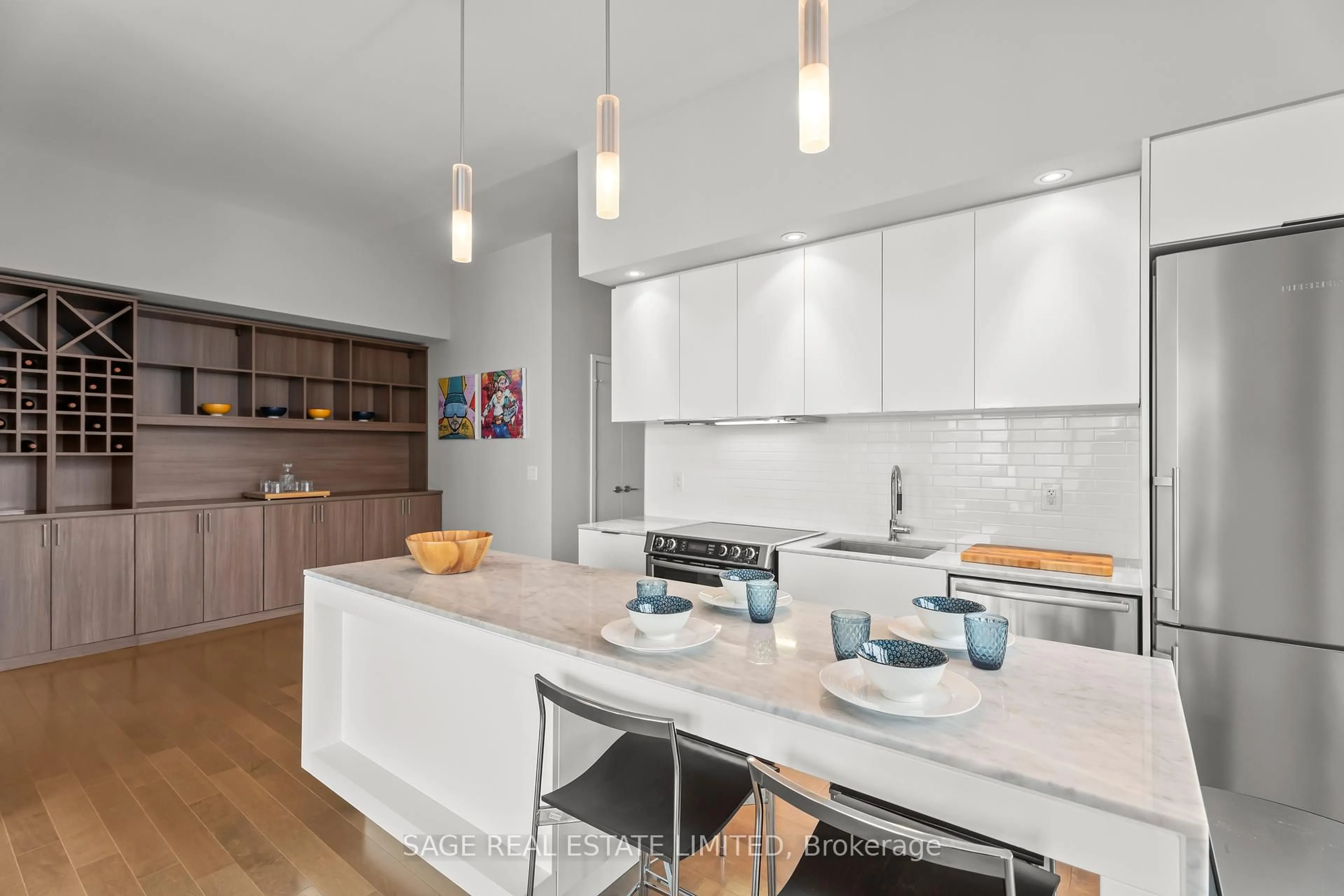 Contemporary kitchen, unknown for 8 Charlotte St #3505, Toronto Ontario M5V 0K4