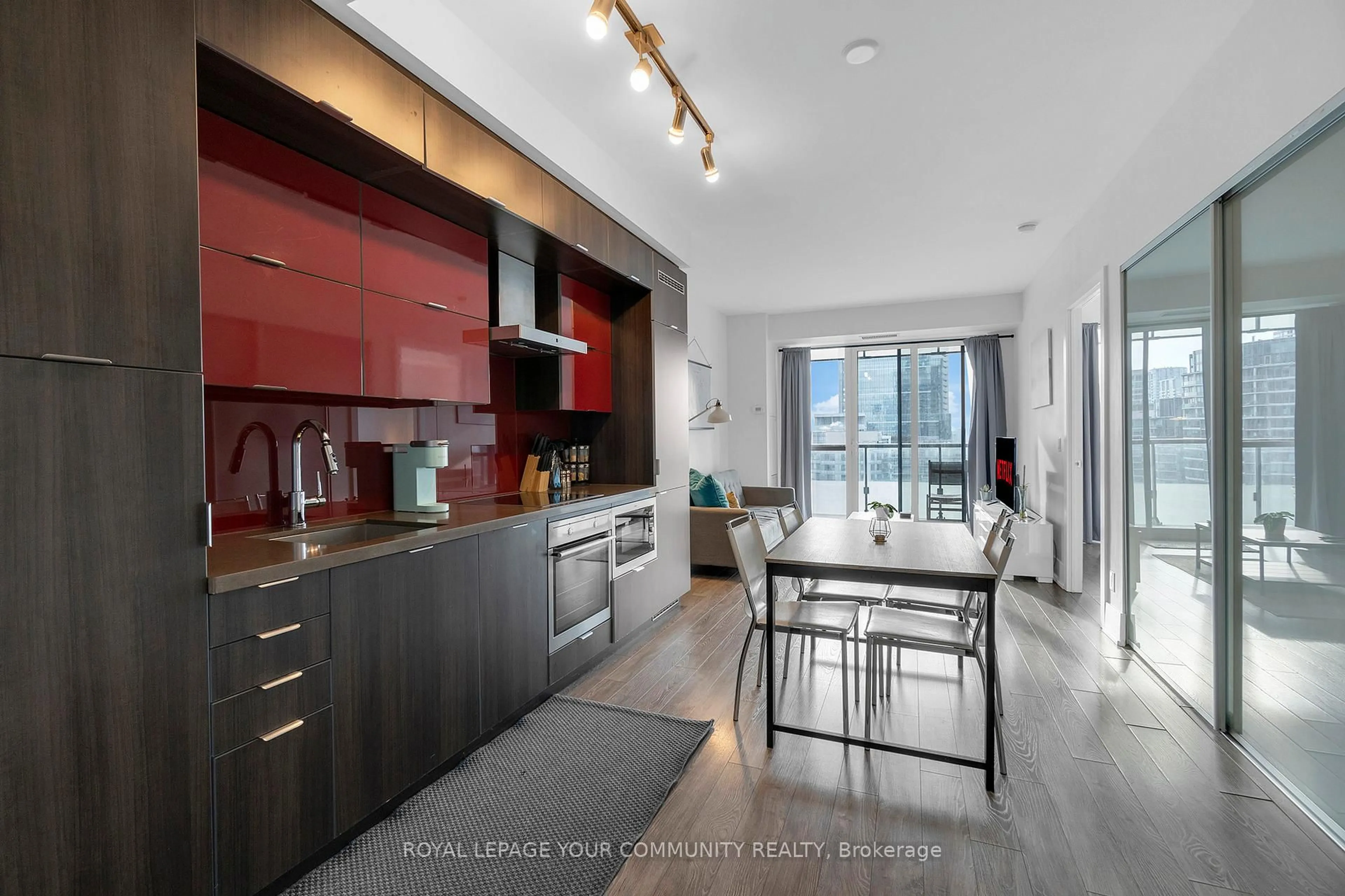 Open concept kitchen, unknown for 300 Front St #2502, Toronto Ontario M5V 0E9