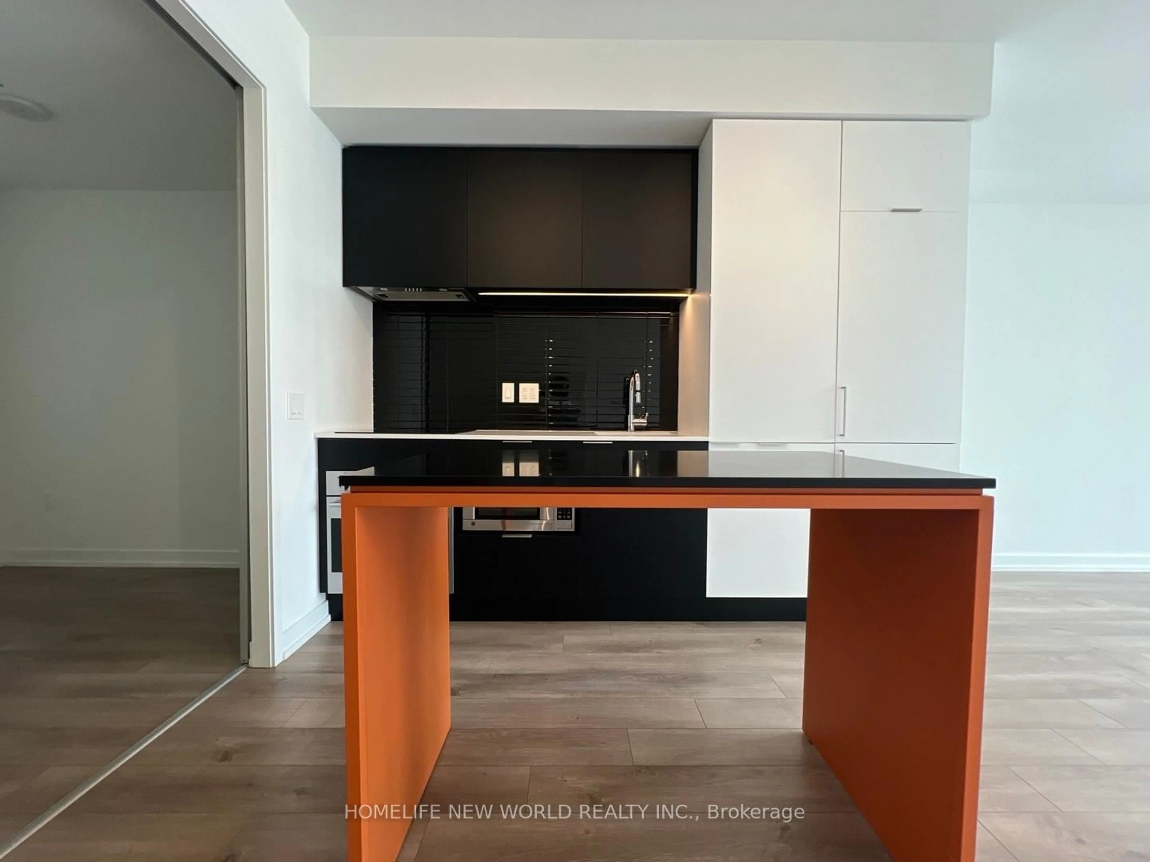 Standard kitchen, wood/laminate floor for 33 Helendale Ave #1304, Toronto Ontario M4R 0A4
