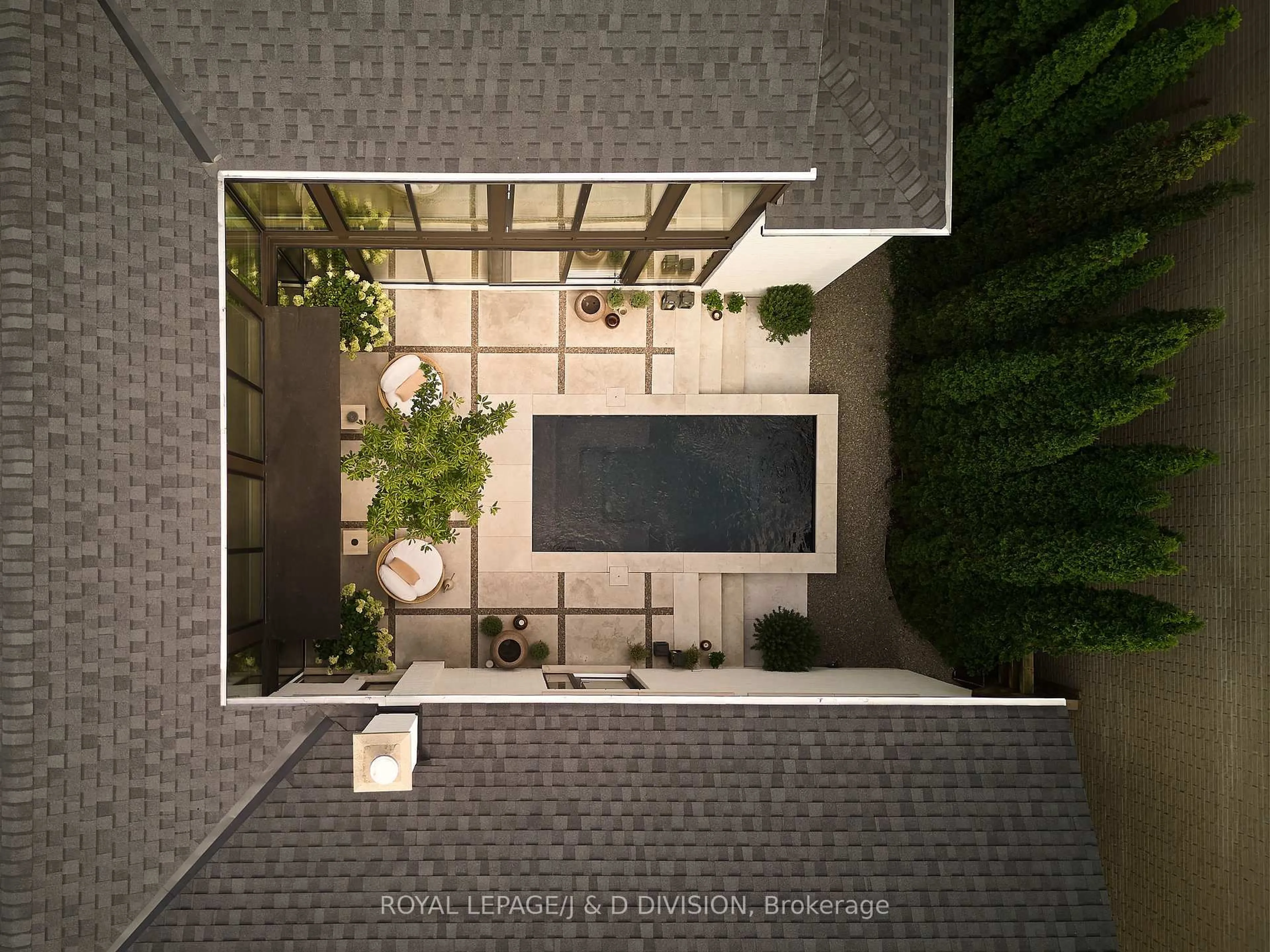 A pic from outside/outdoor area/front of a property/back of a property/a pic from drone, city buildings view from balcony for 43 Douglas Cres, Toronto Ontario M4W 2E6