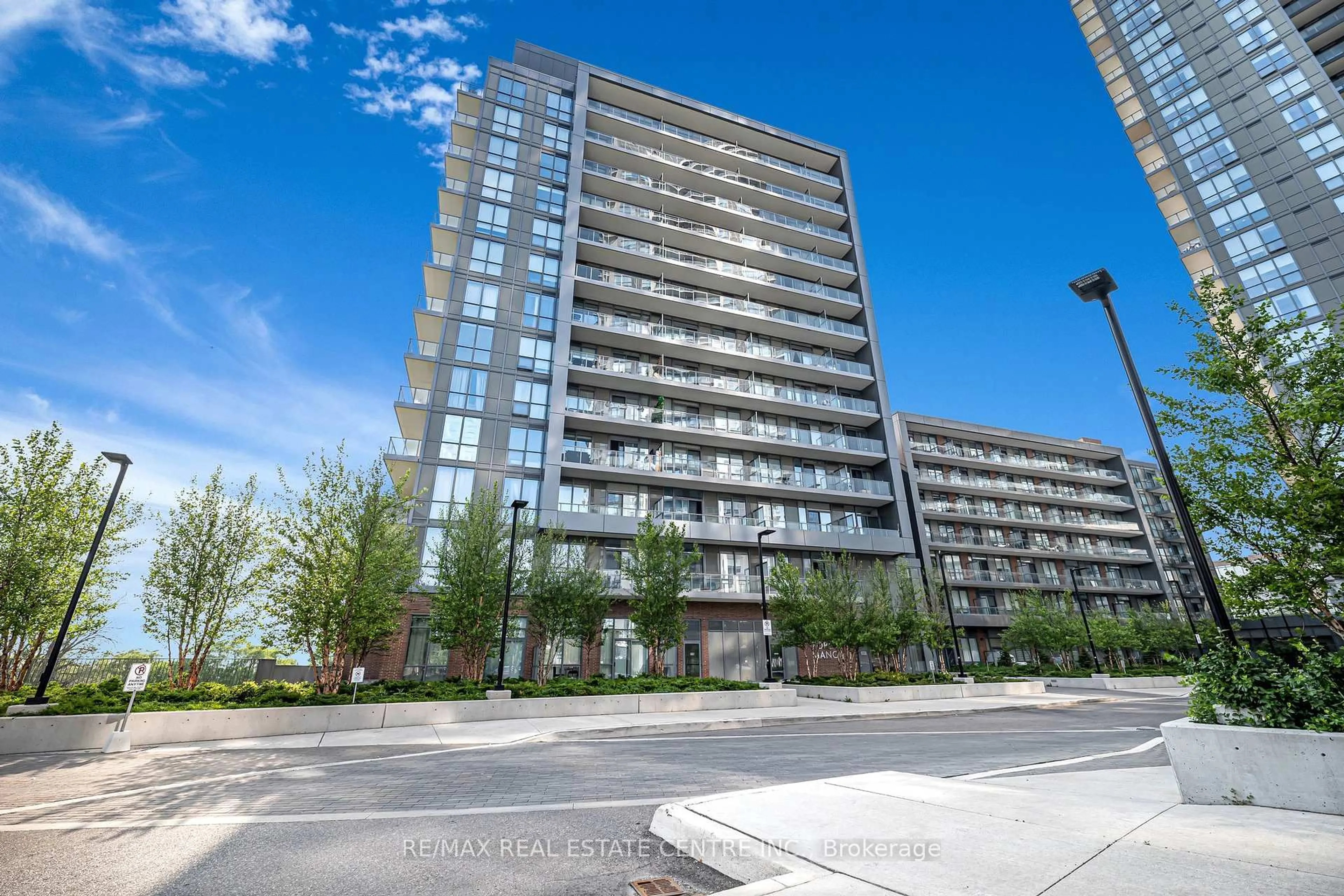 Unknown for 36 Forest Manor Rd #805, Toronto Ontario M2J 1M5