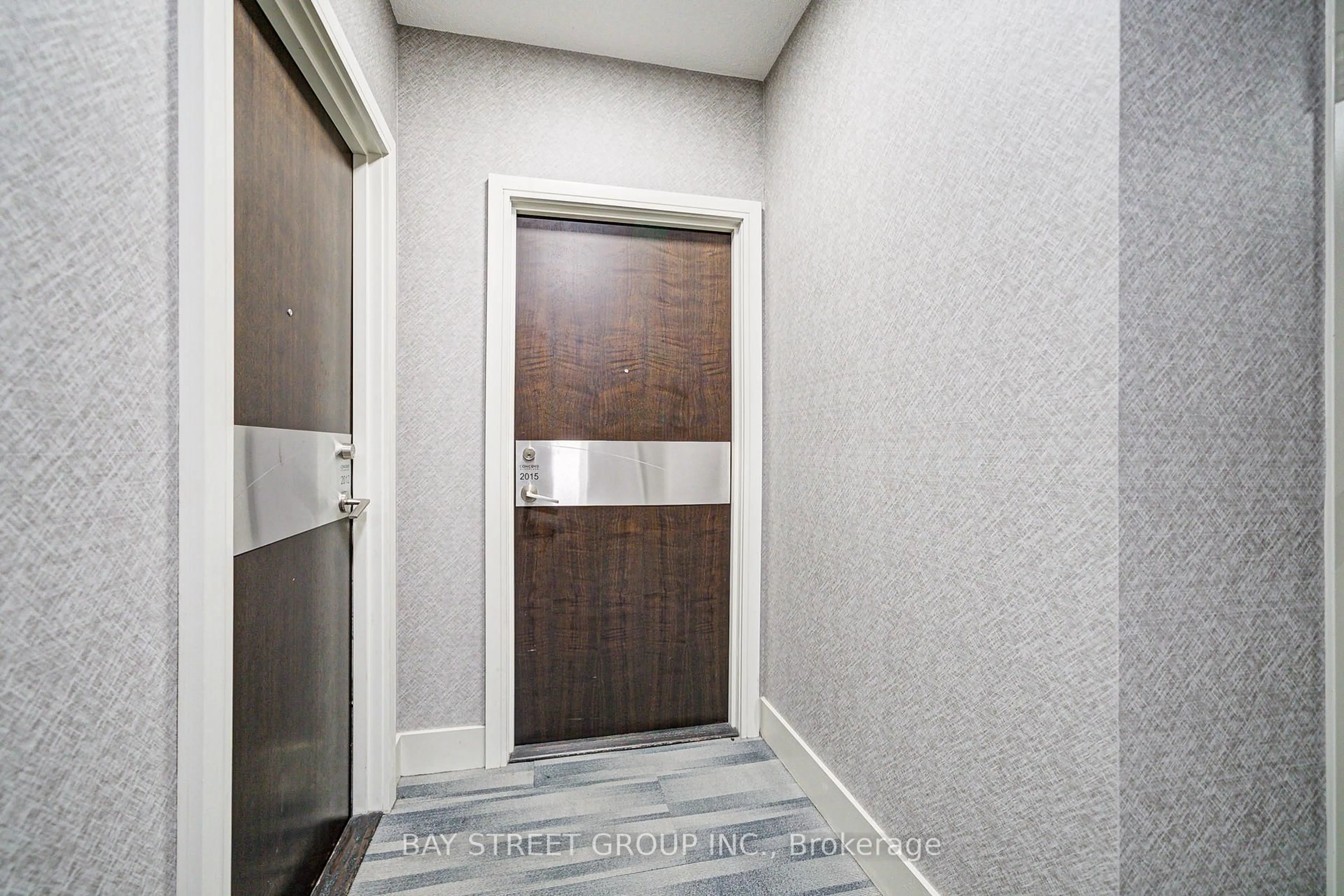 Indoor entryway for 38 Dan Leckie Way #2015, Toronto Ontario M5V 2V6
