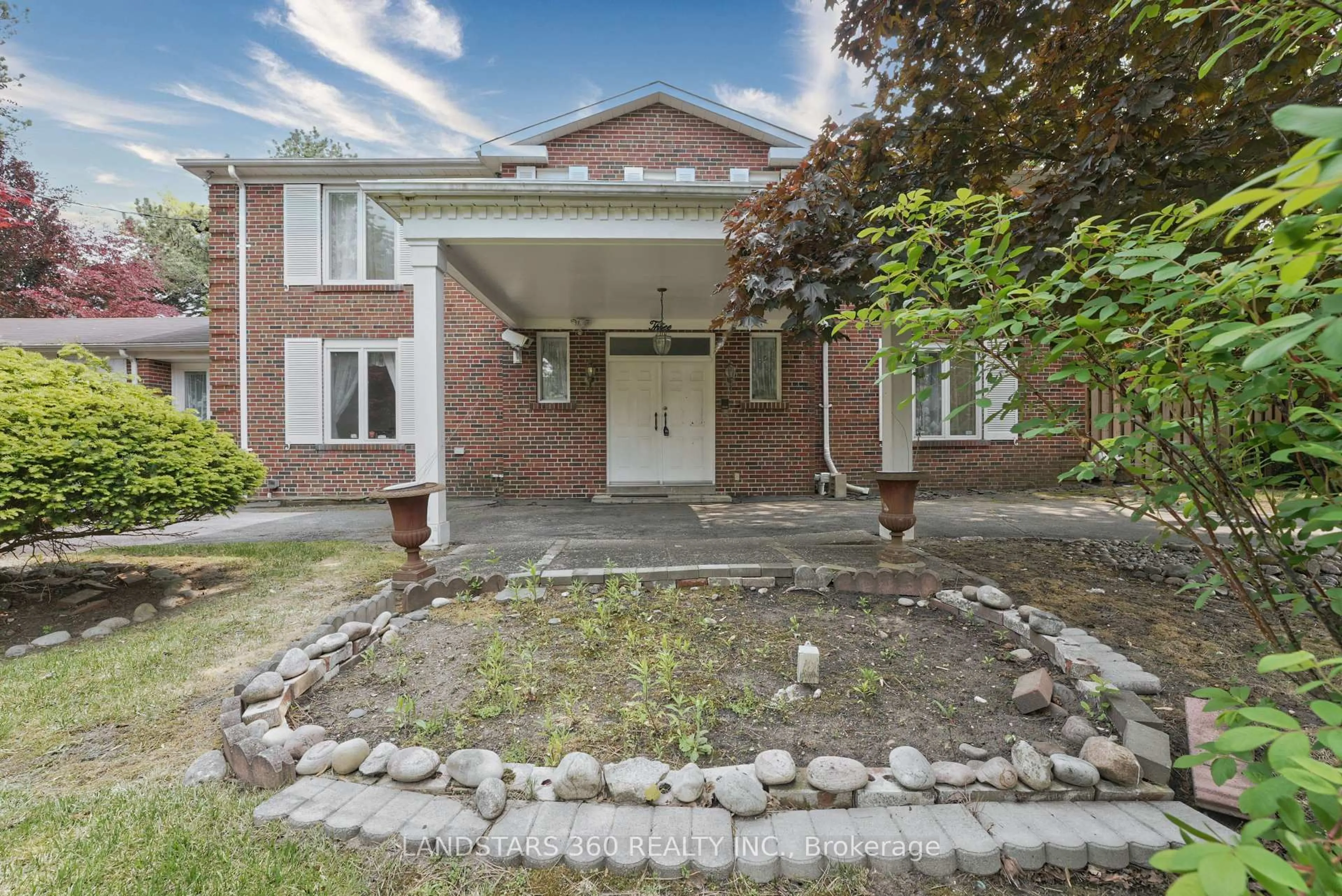 Home with brick exterior material, street for 3 Shady Oaks Cres, Toronto Ontario M3C 2L4