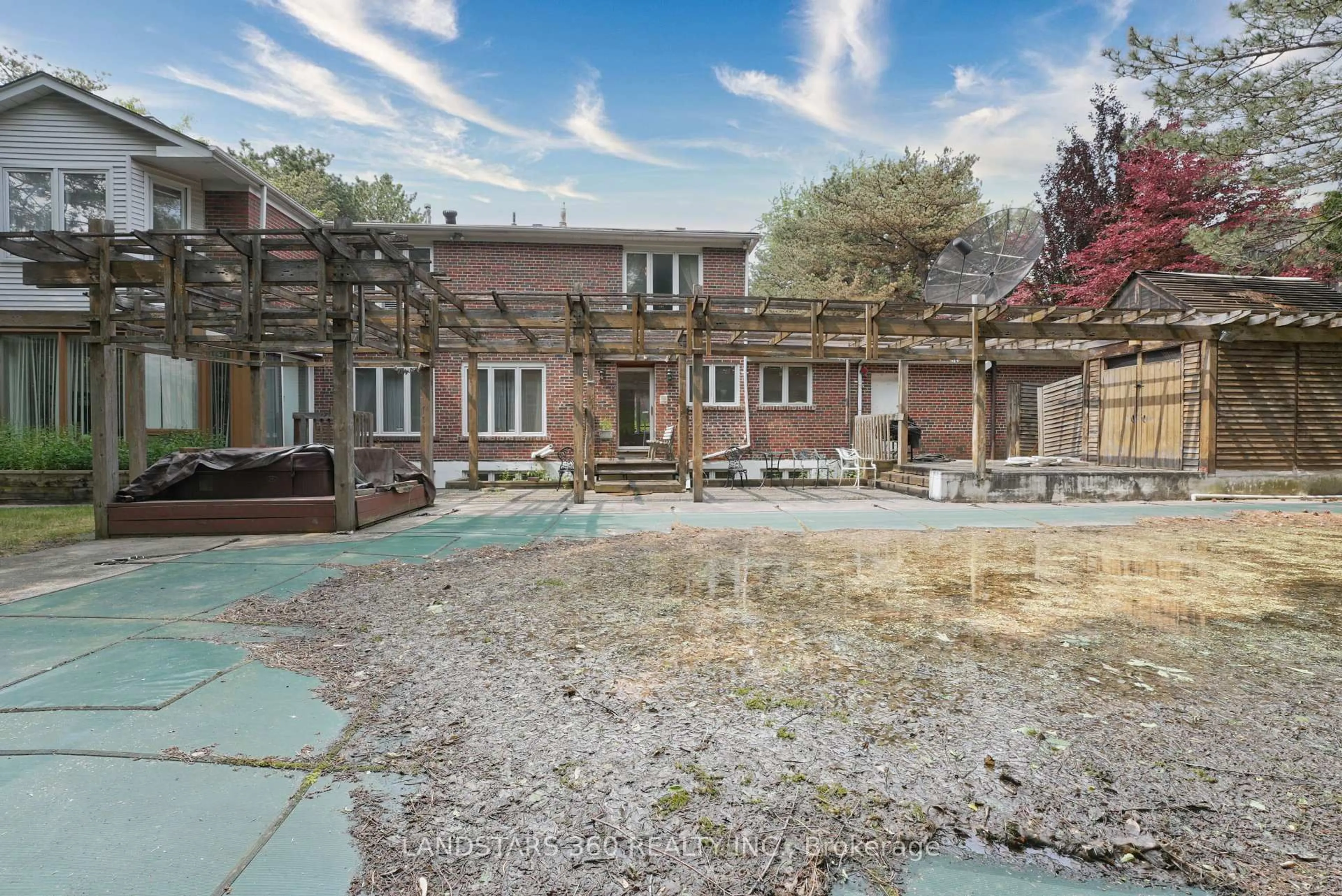 Unknown for 3 Shady Oaks Cres, Toronto Ontario M3C 2L4
