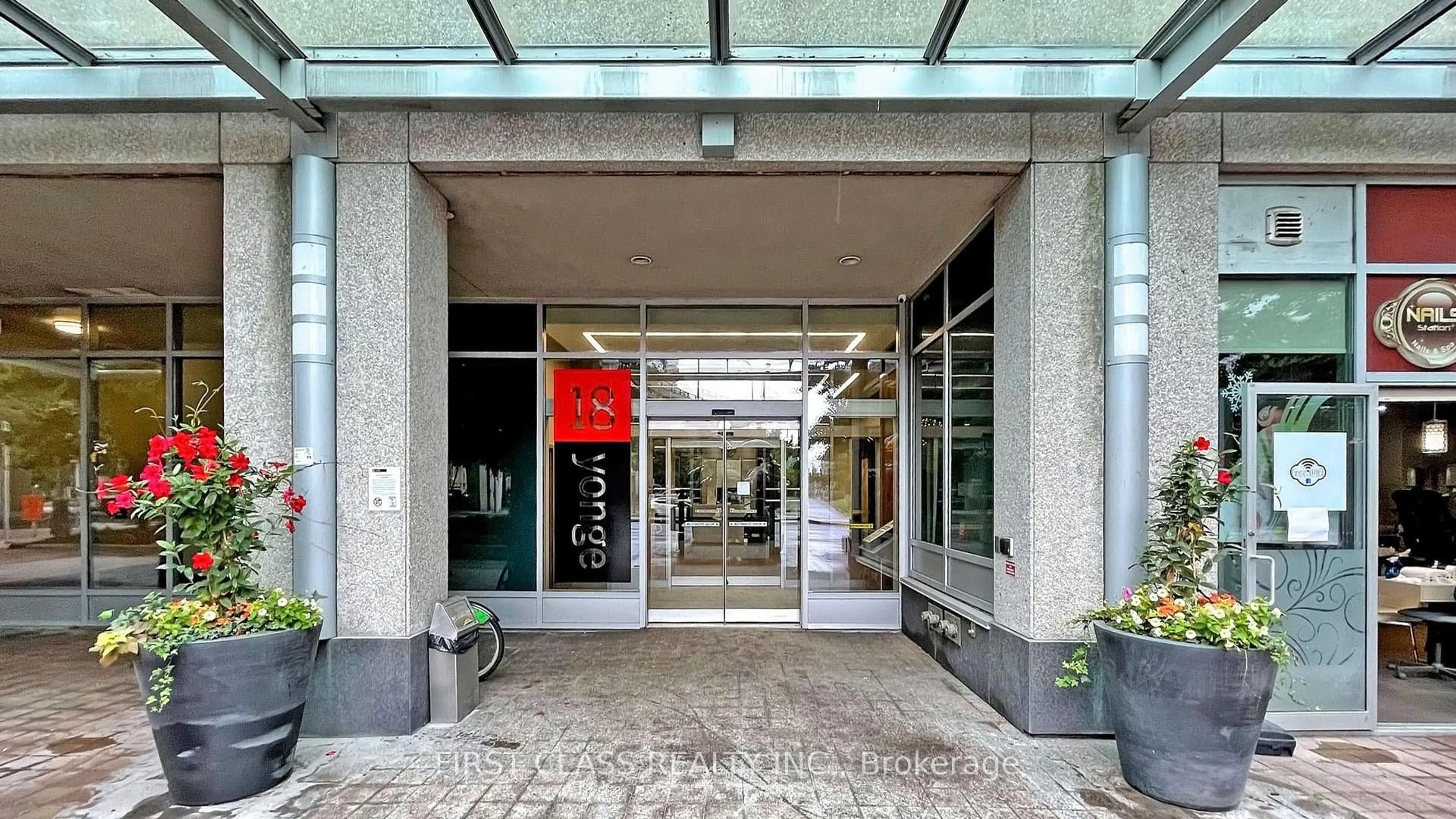 Unknown for 18 Yonge St #2204, Toronto Ontario M5E 1Z8