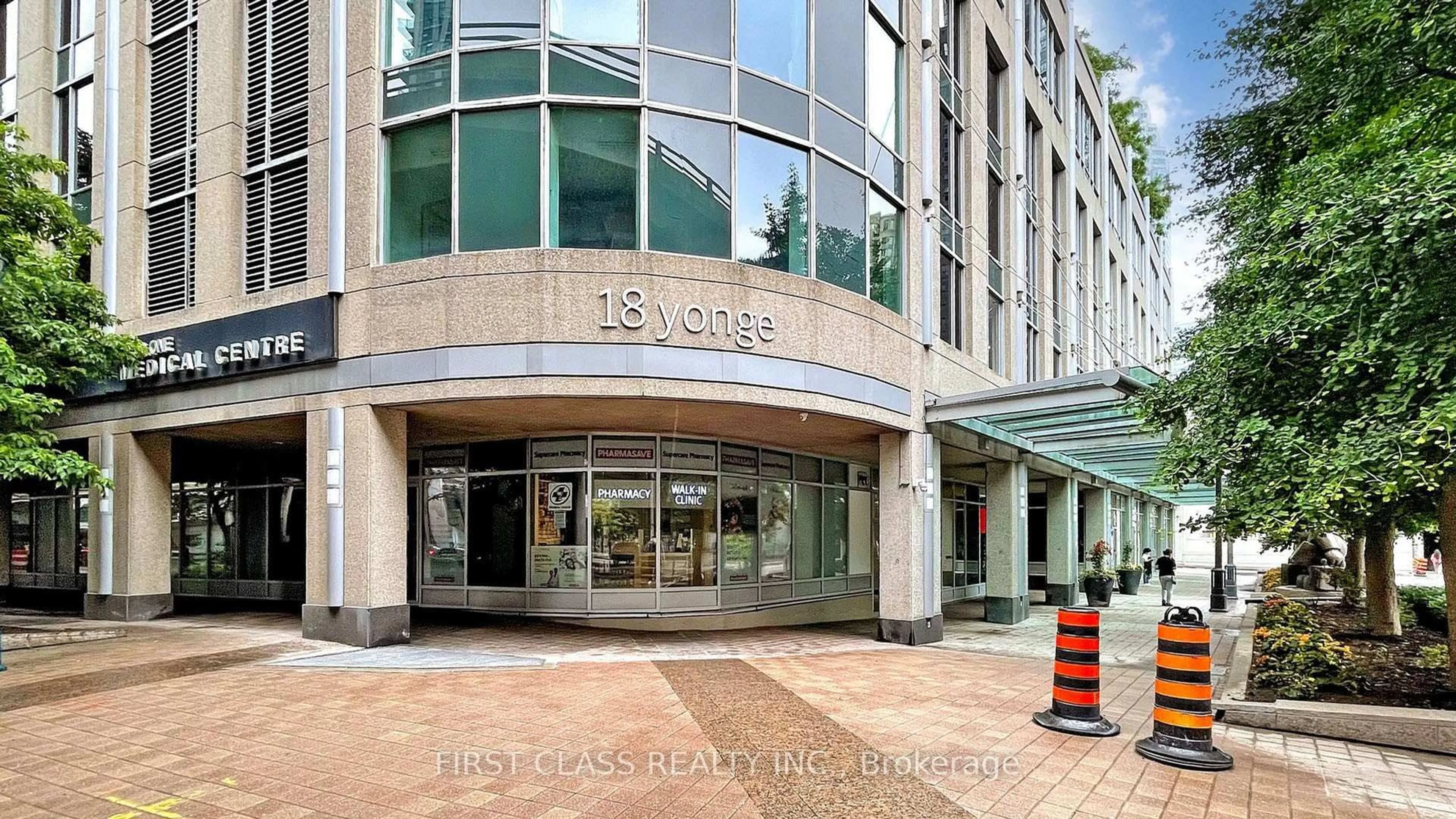 Lobby for 18 Yonge St #2204, Toronto Ontario M5E 1Z8
