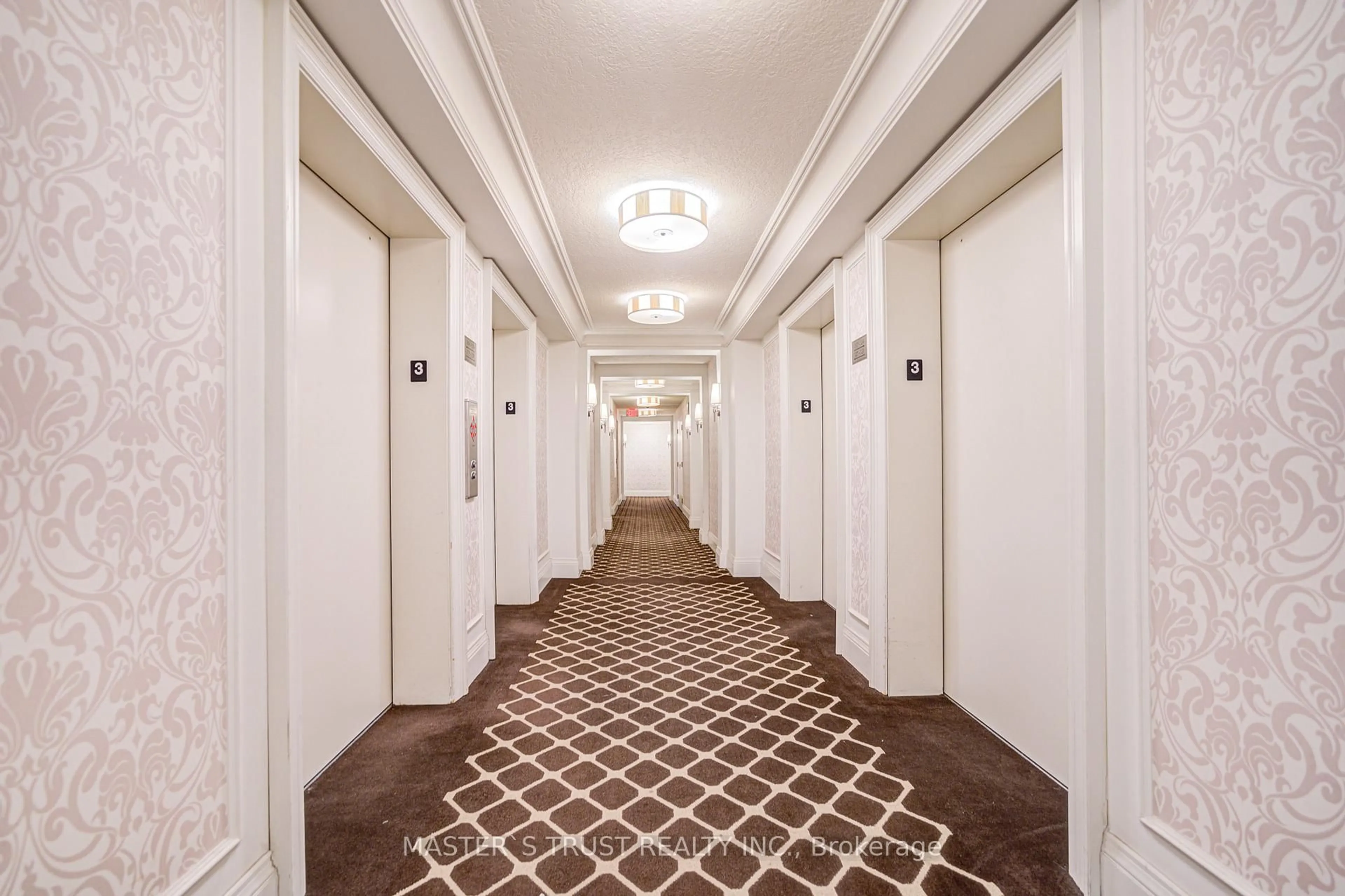 Indoor foyer for 25 Greenview Ave #323, Toronto Ontario M2M 1R2