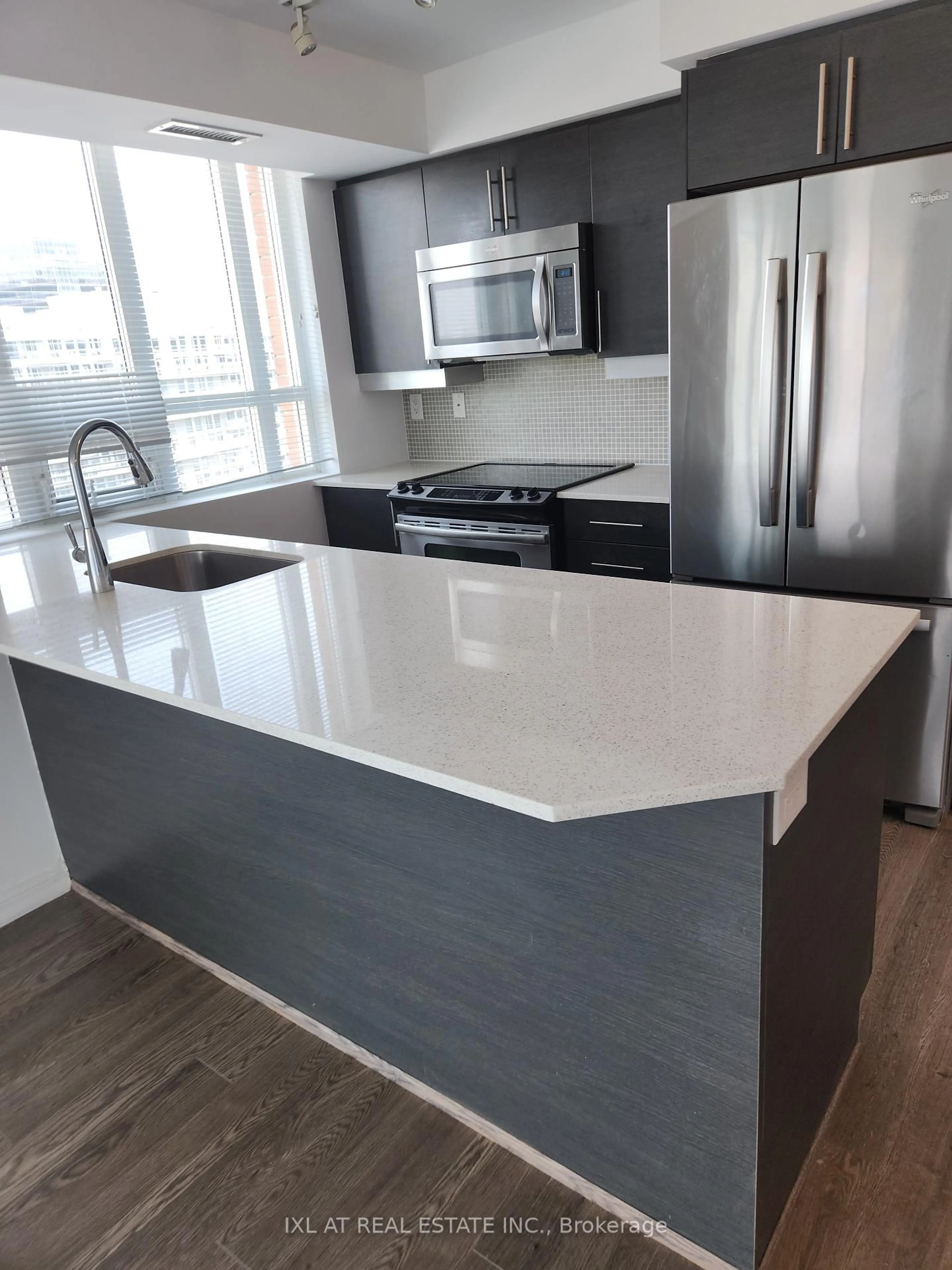 Open concept kitchen, unknown for 125 Western Battery Rd #915, Toronto Ontario M6K 3R8