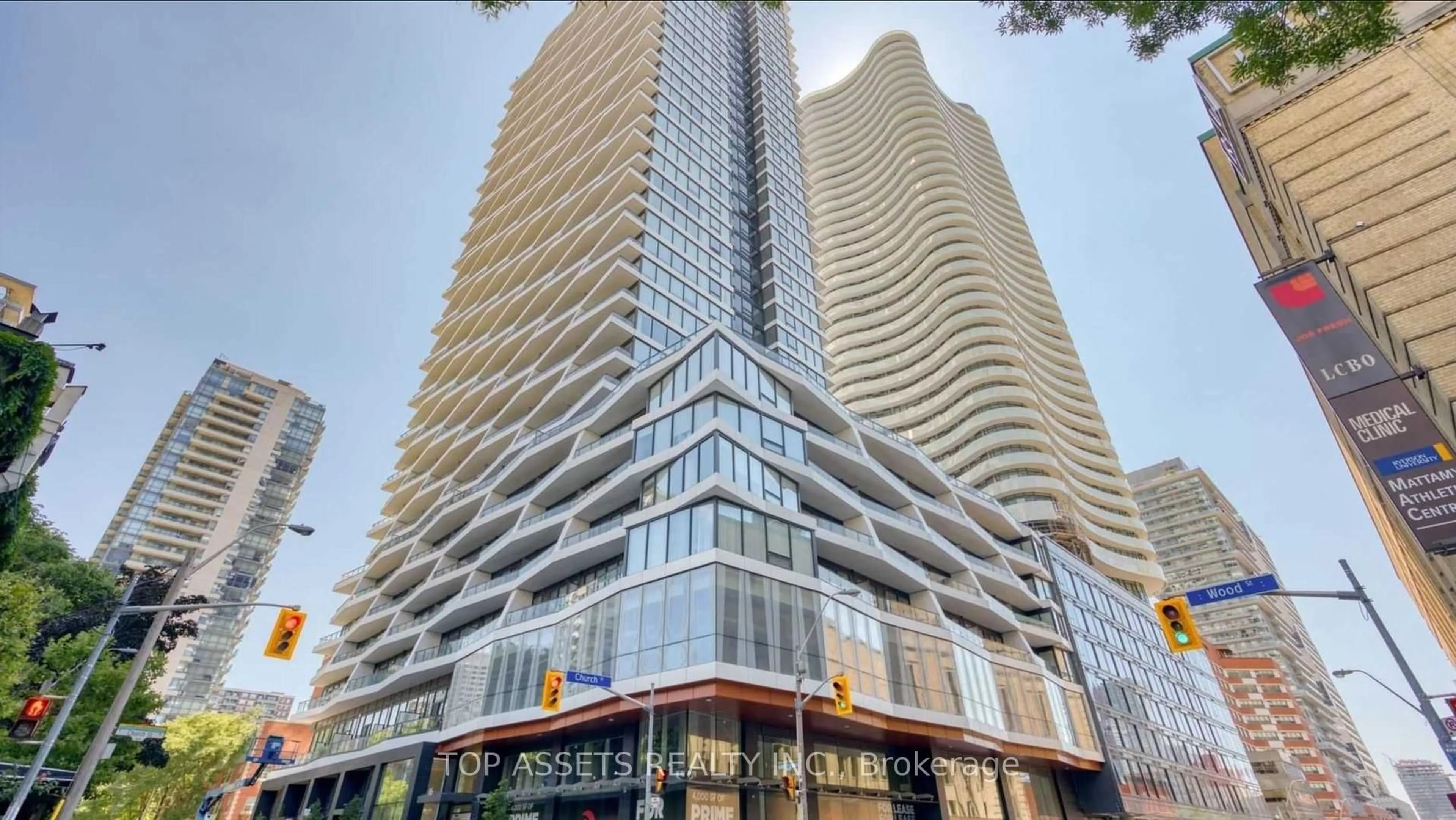 Indoor foyer for 85 Wood St #2607, Toronto Ontario M4Y 0E8
