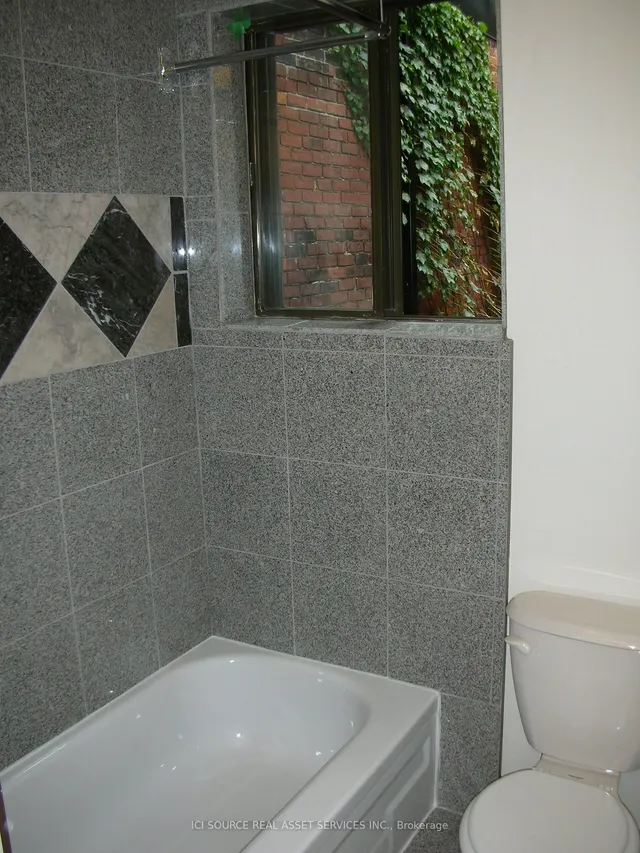 Additional property image - 72 Pembroke St