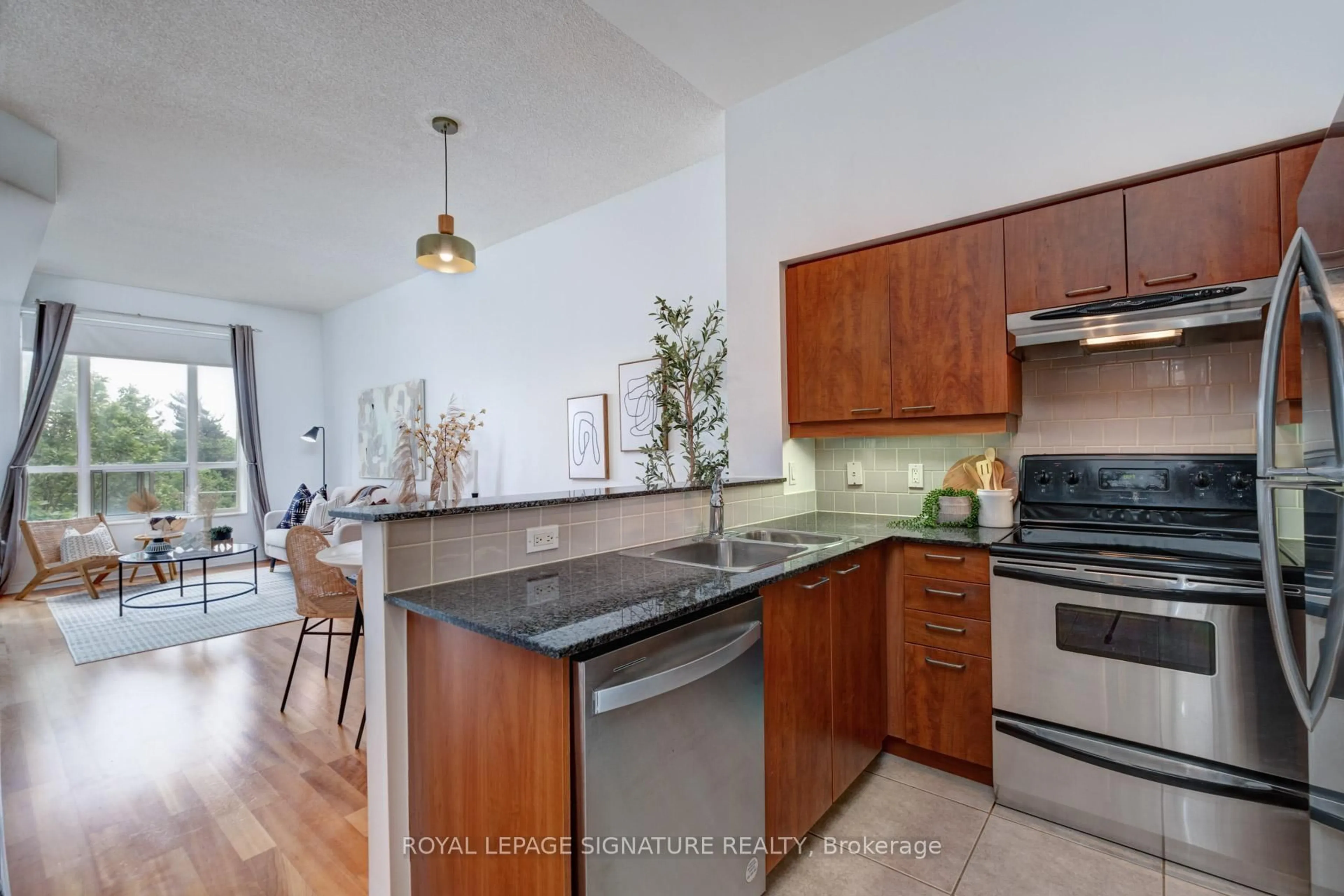 Open concept kitchen, unknown for 481 Rosewell Ave #511, Toronto Ontario M4R 2J1