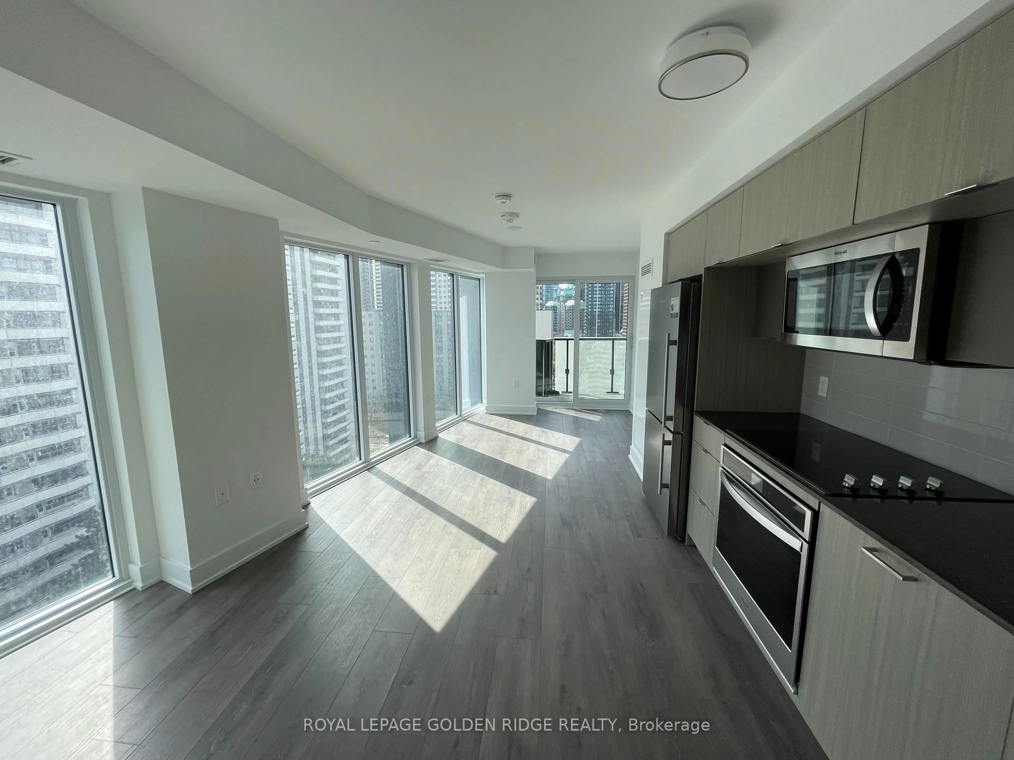 Open concept kitchen, unknown for 575 Bloor St #1208, Toronto Ontario M4W 0B2