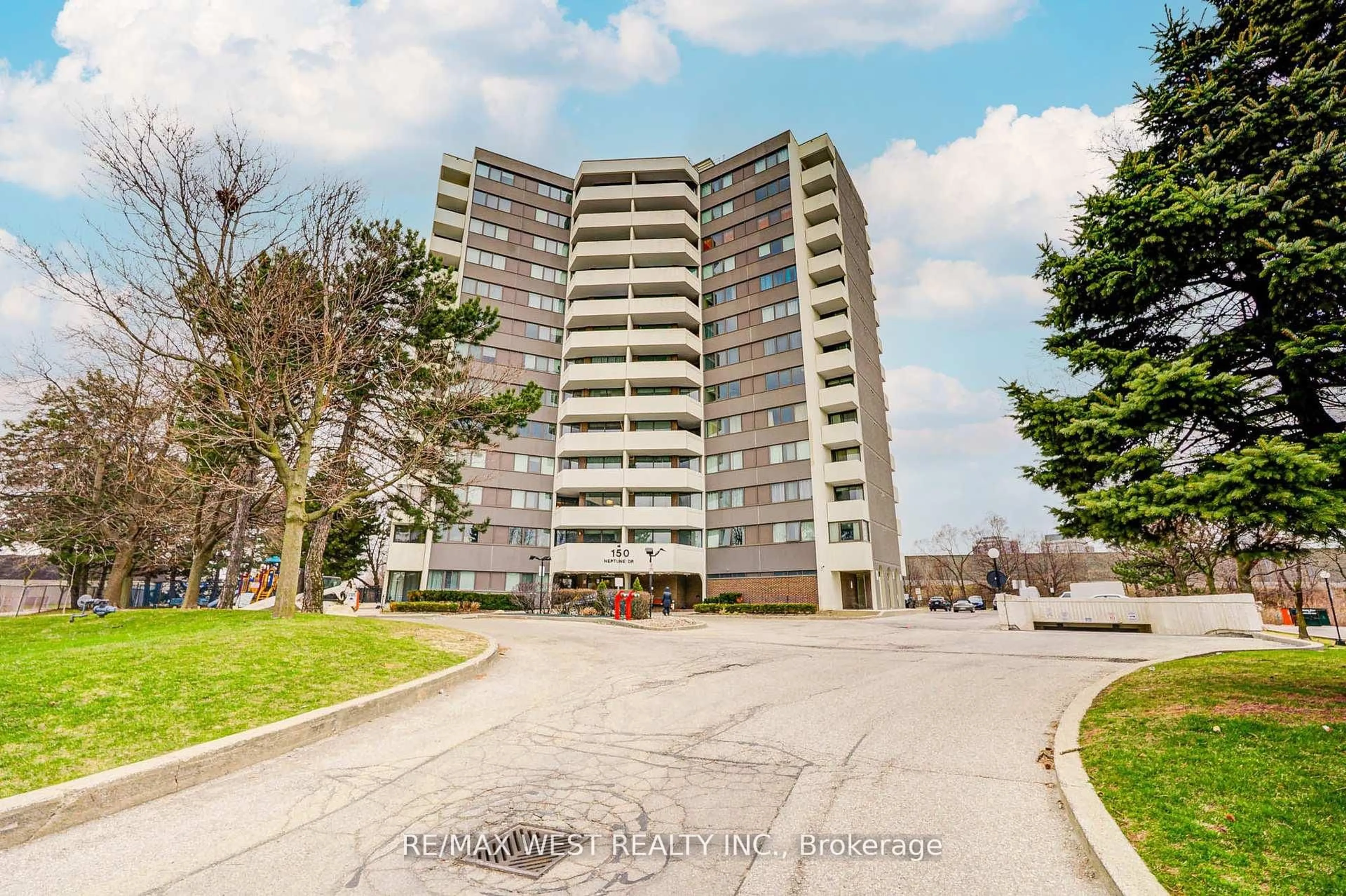 Unknown for 150 Neptune Dr #906, Toronto Ontario L6R 0T7
