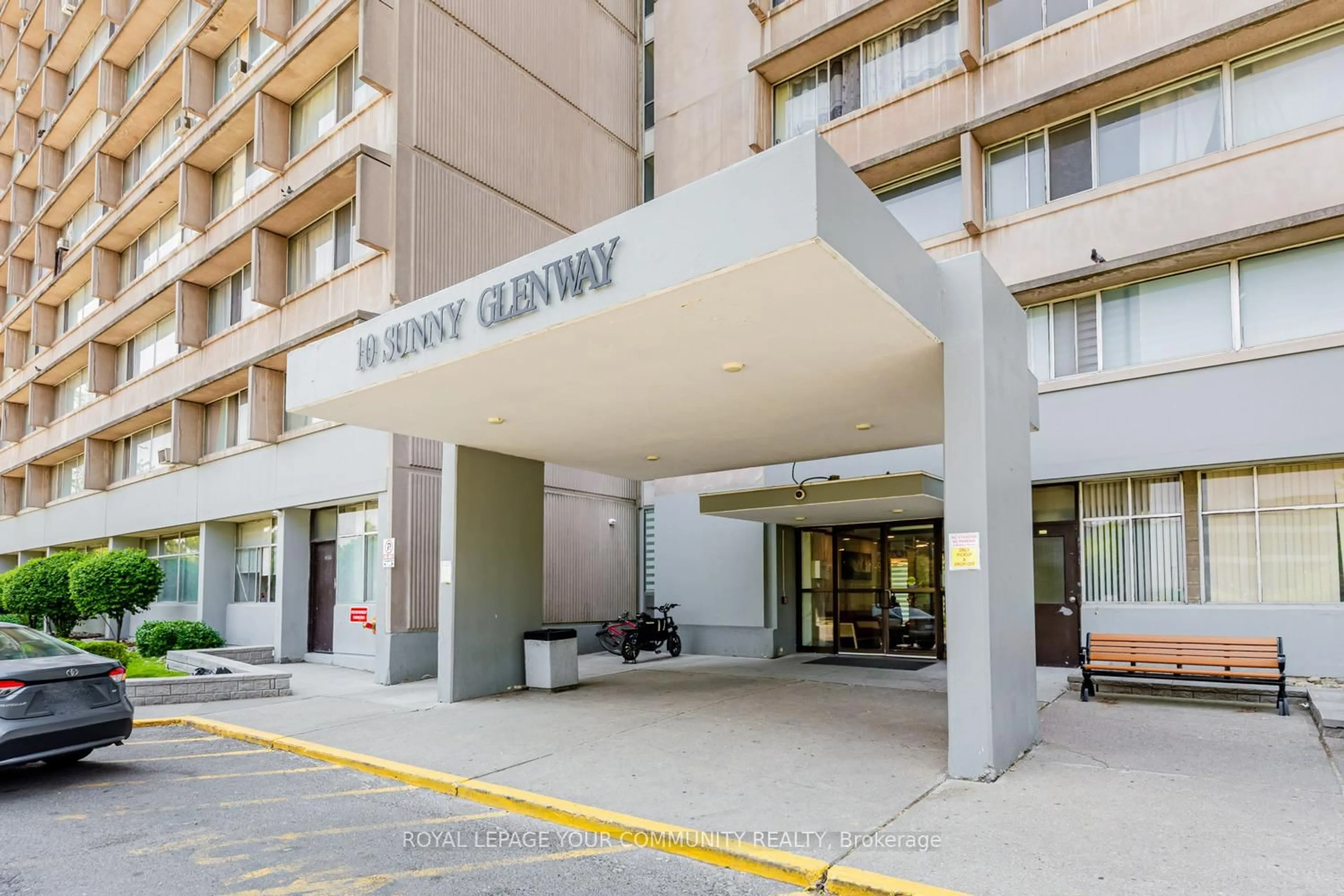 Unknown for 10 Sunny Glwy #912, Toronto Ontario M3C 2Z3