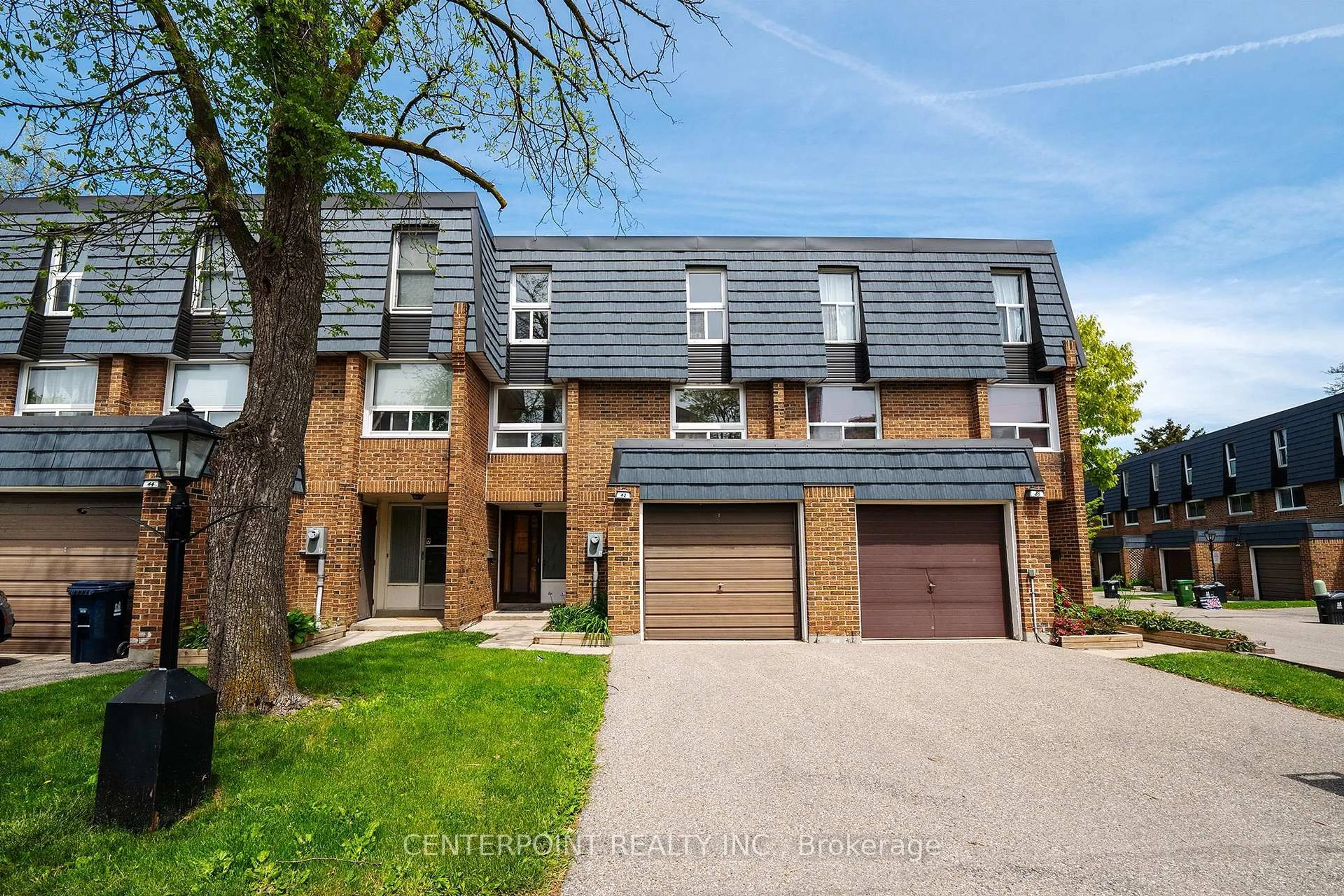 Home with brick exterior material, street for 42 Sego Royal Way, Toronto Ontario M2H 1L5