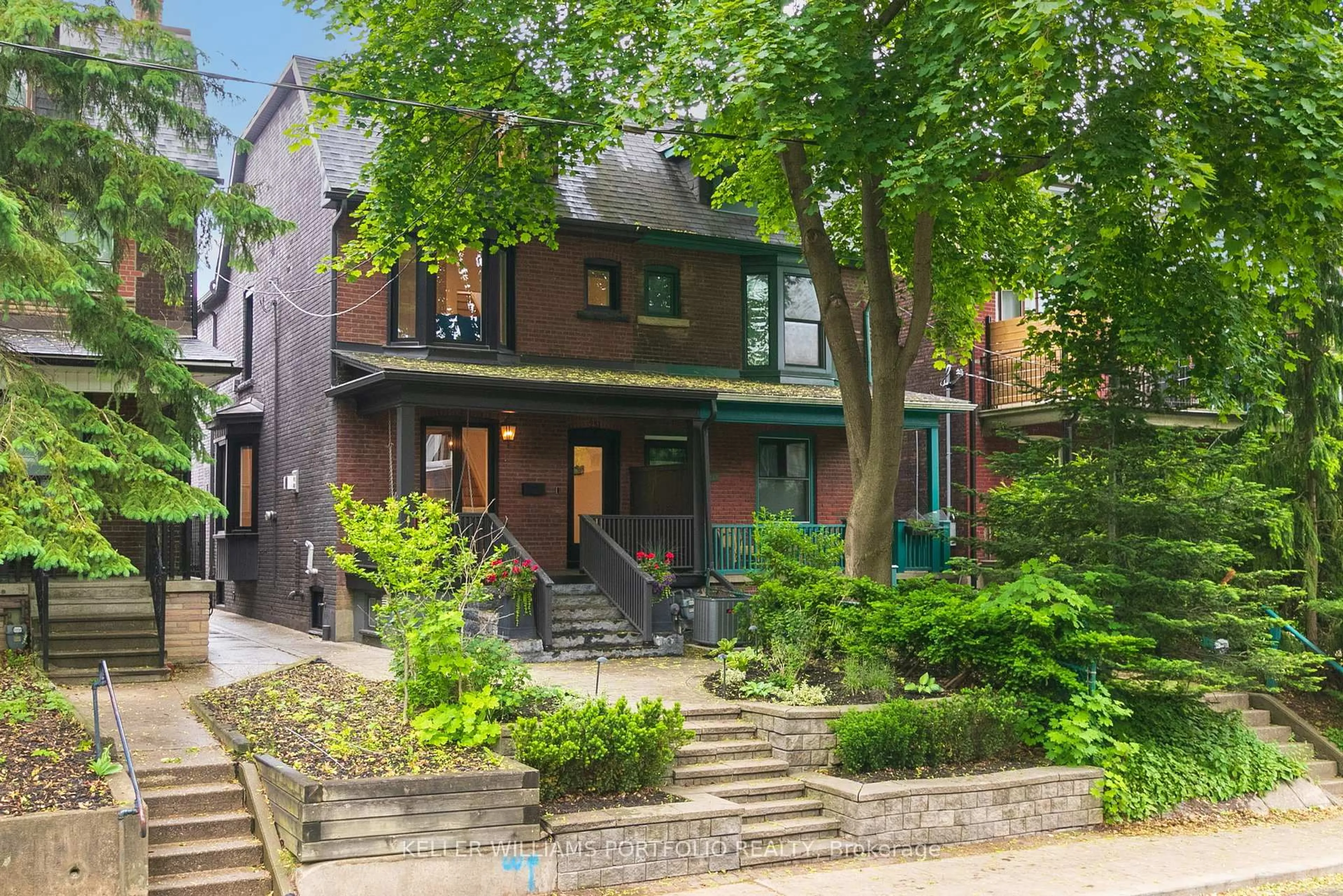 Home with brick exterior material, street for 231 Grace St, Toronto Ontario M6G 3A7