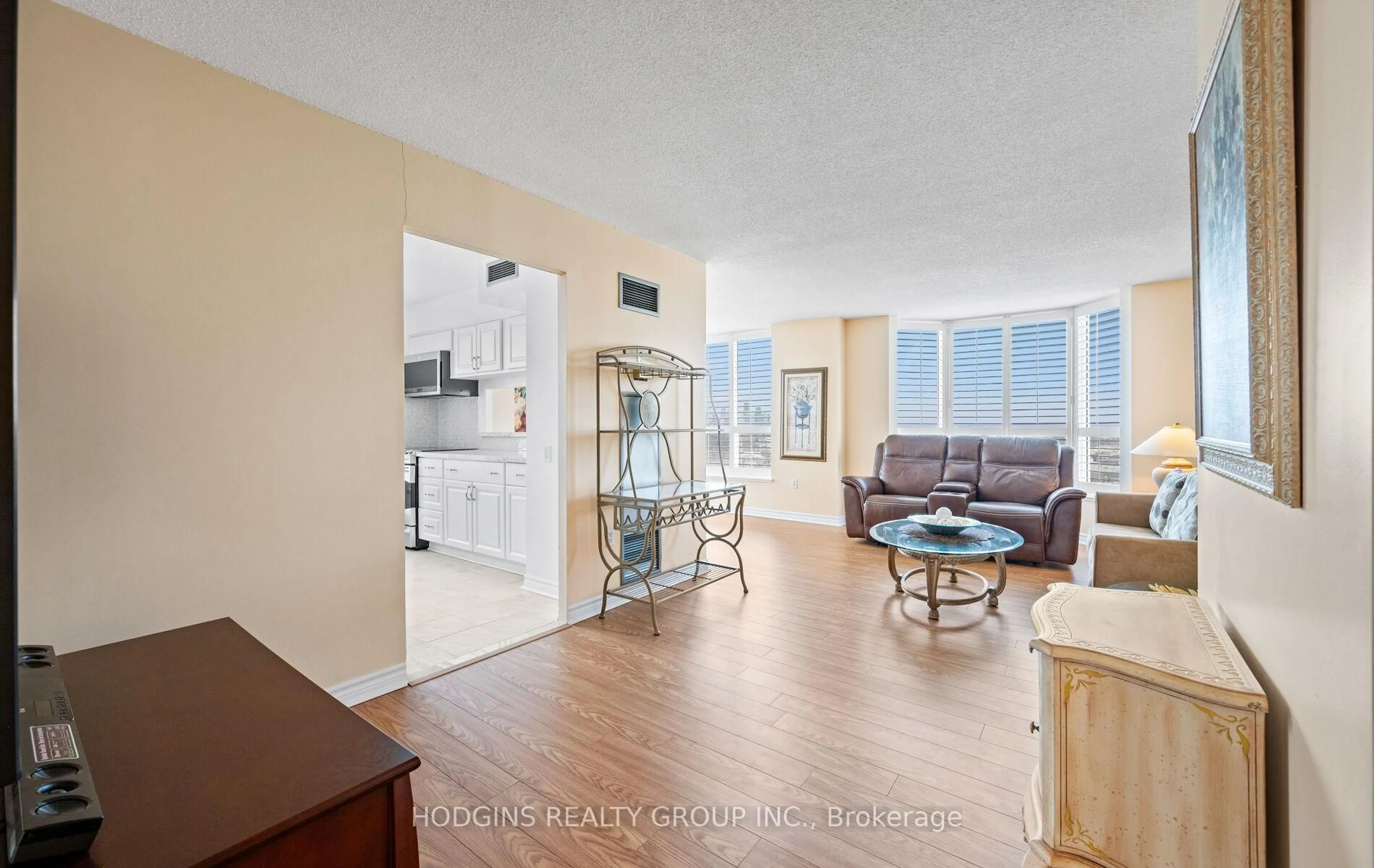 Living room with furniture, unknown for 21 Overlea Blvd #1904, Toronto Ontario M4H 1P2