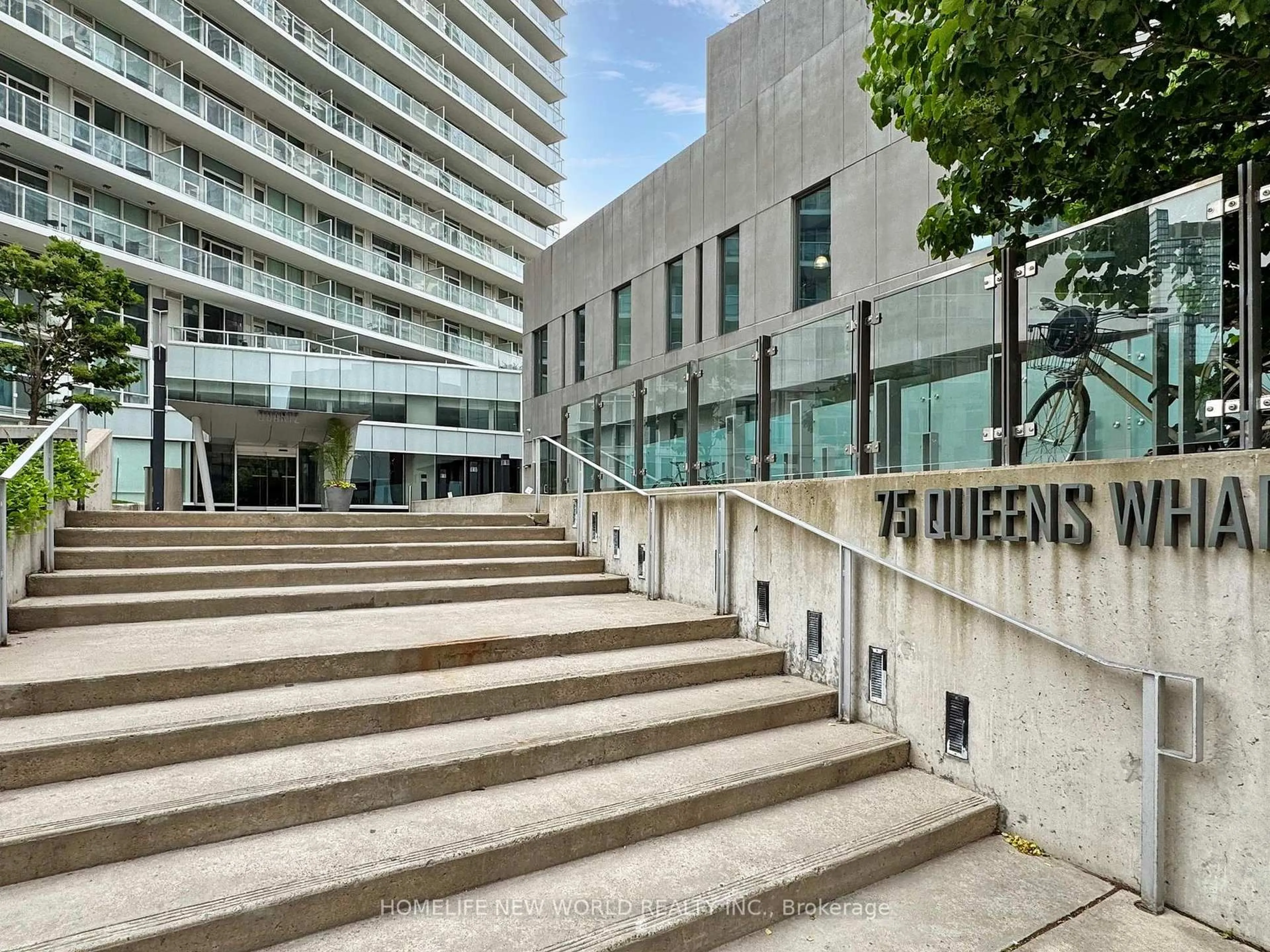 Indoor foyer for 75 Queens Wharf Rd #603, Toronto Ontario M5V 0J8