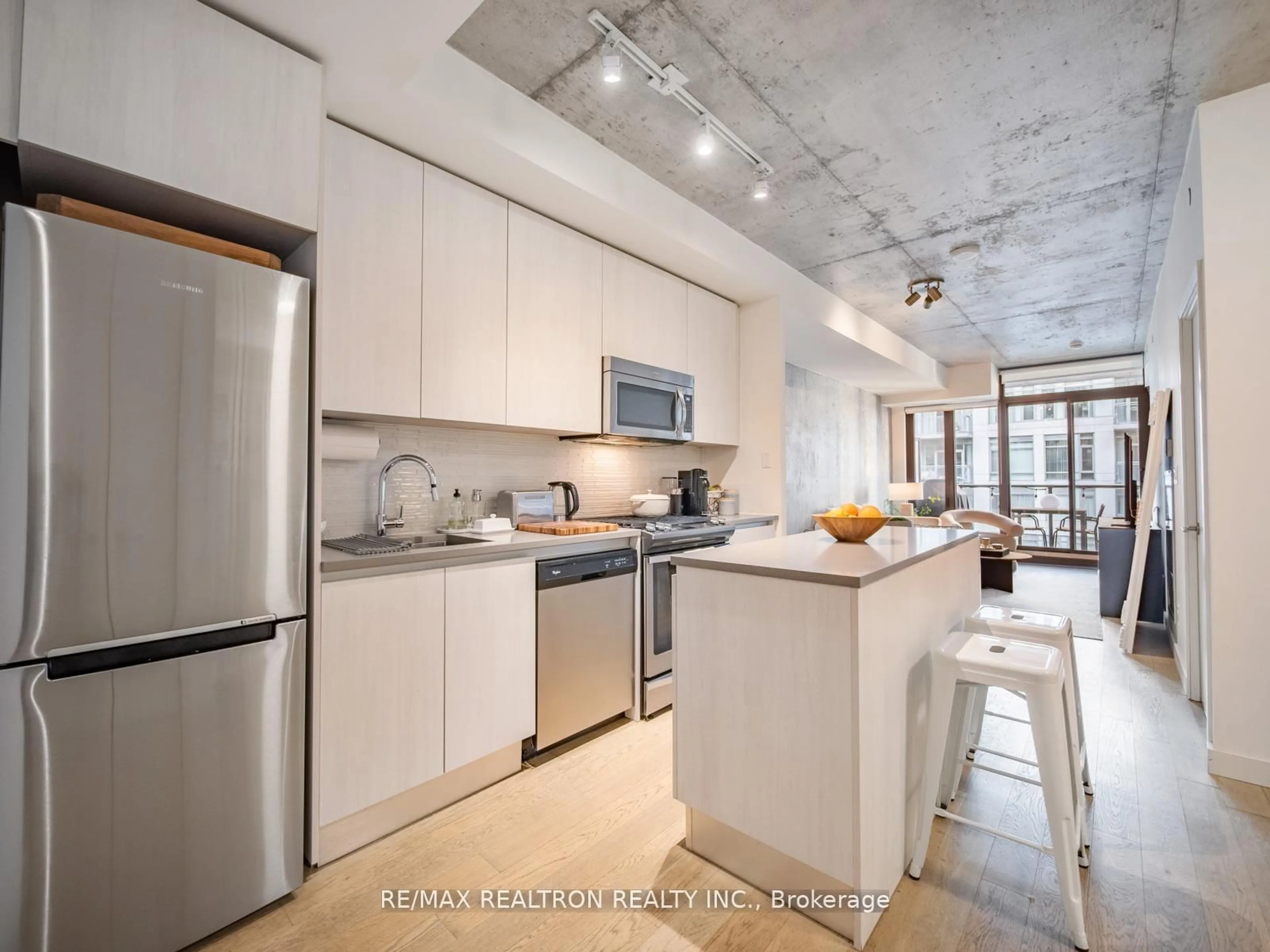 Open concept kitchen, unknown for 111 Bathurst St #1217, Toronto Ontario M5V 2R1