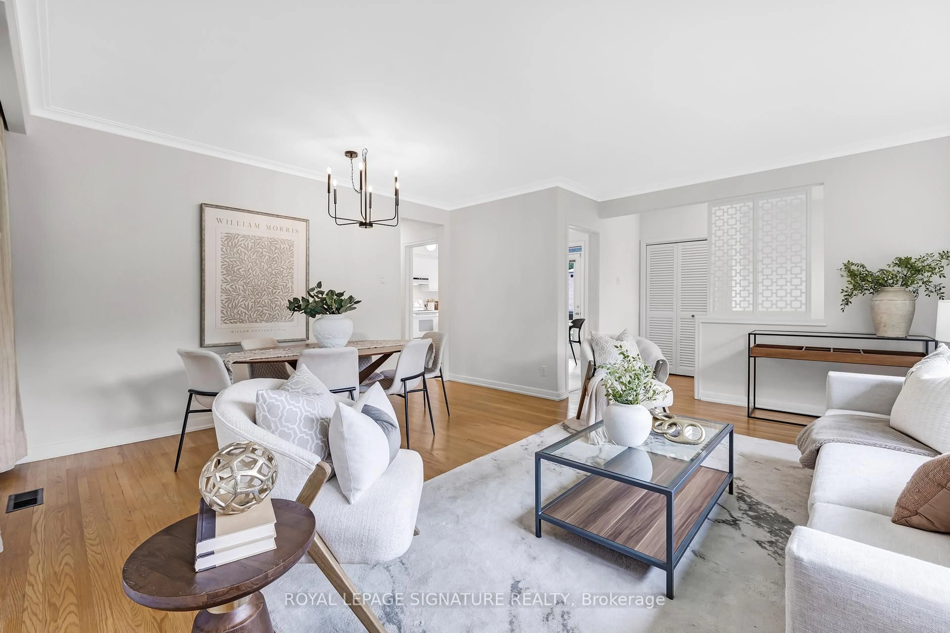 Living room with furniture, unknown for 27 Fenelon Dr, Toronto Ontario M3A 3K2