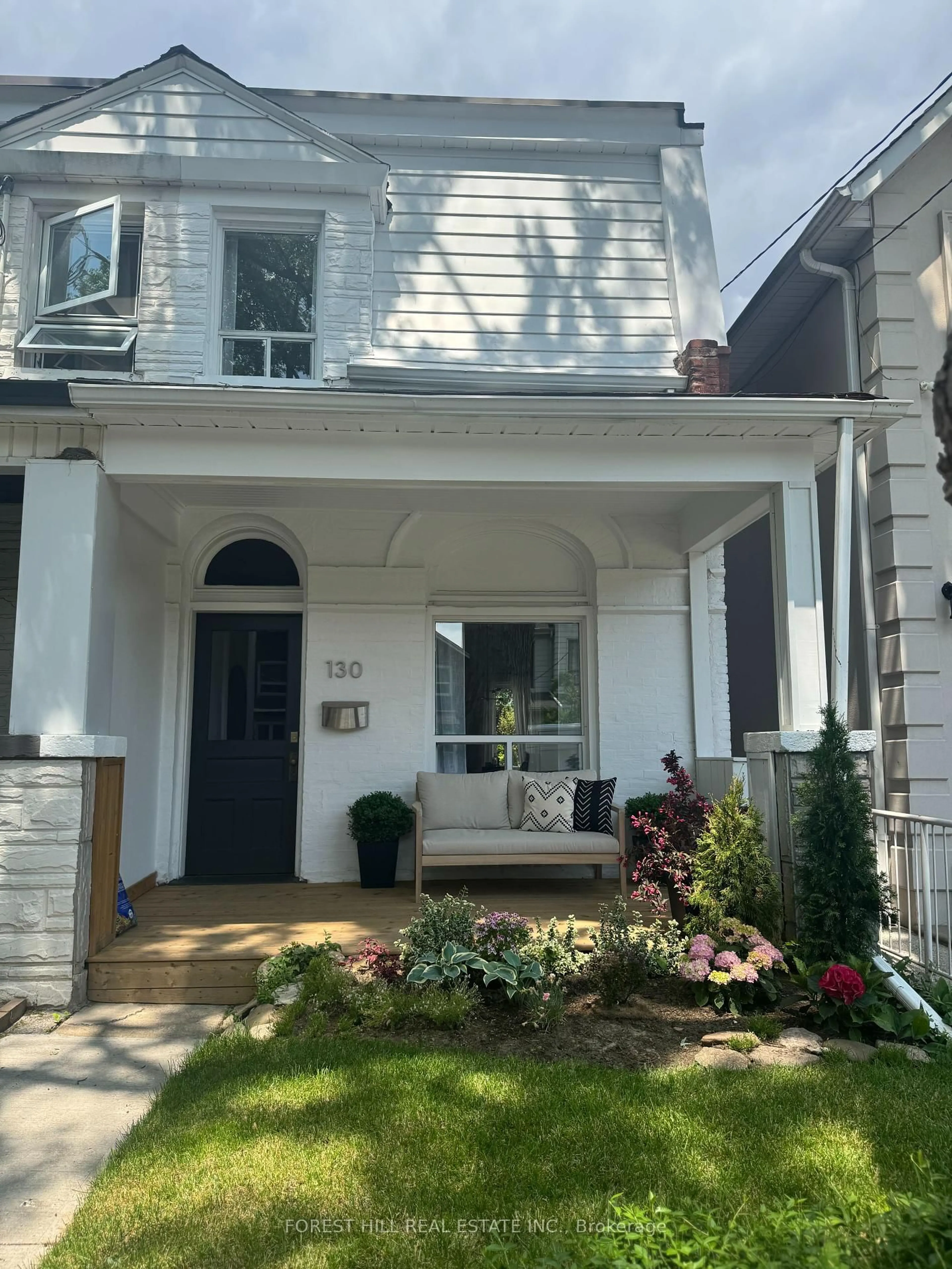 Unknown for 130 Lindsey Ave, Toronto Ontario M6H 1E6