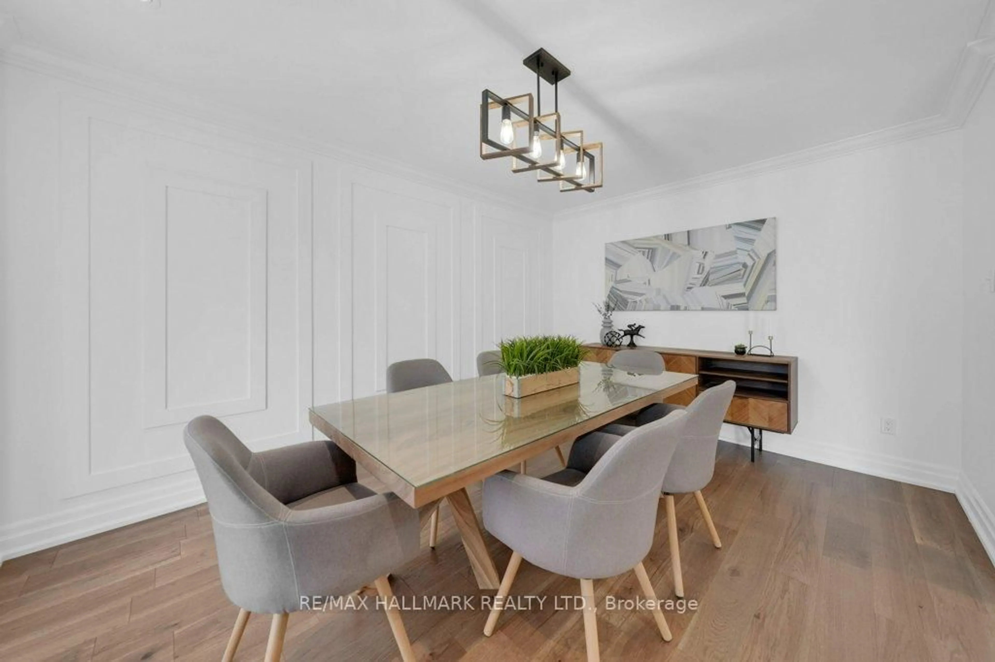 Dining room, wood/laminate floor for 29 Charnwood Rd, Toronto Ontario M3B 2P7