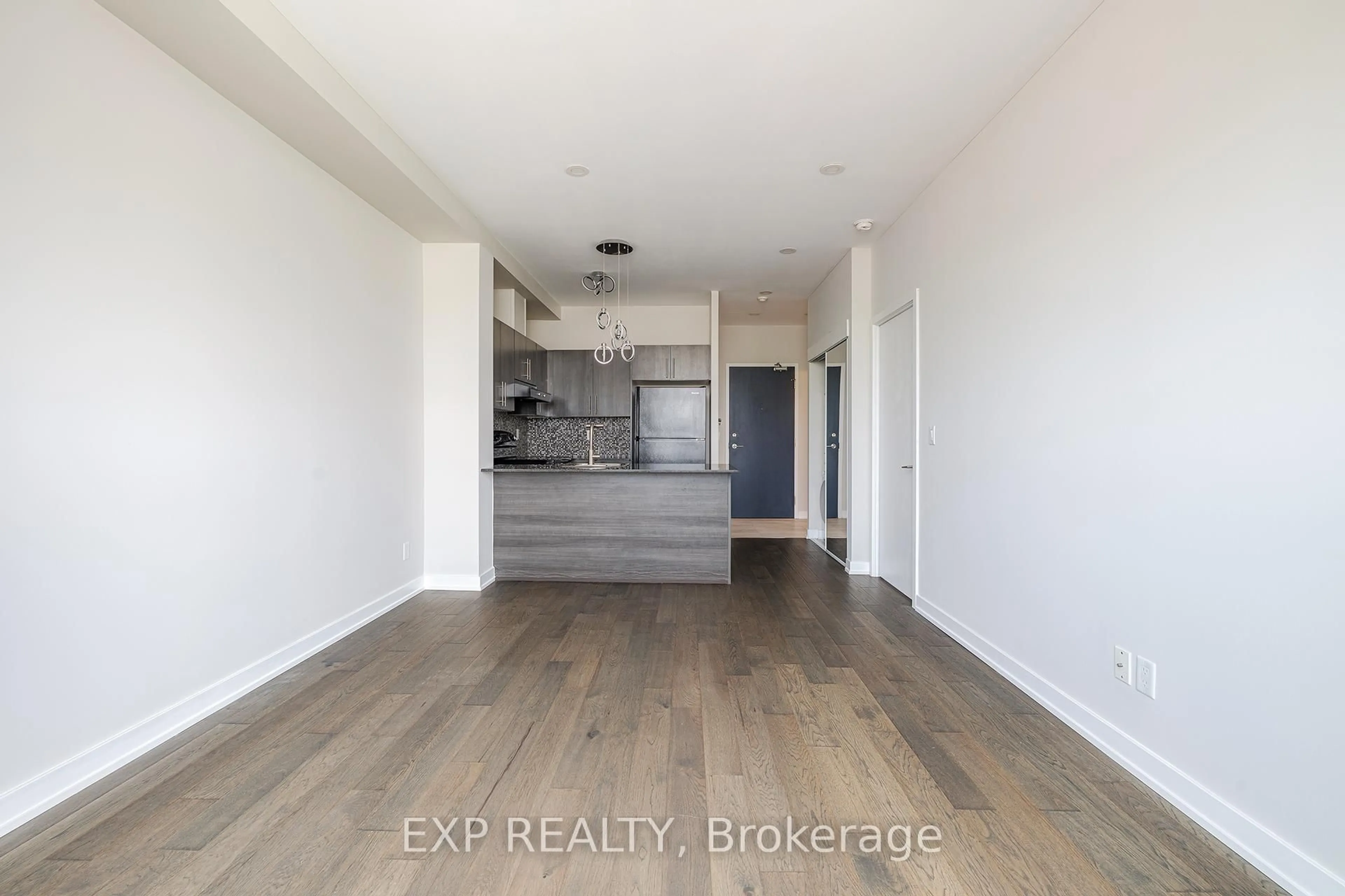 Unknown for 120 Dallimore Circ #926, Toronto Ontario M3C 4J1