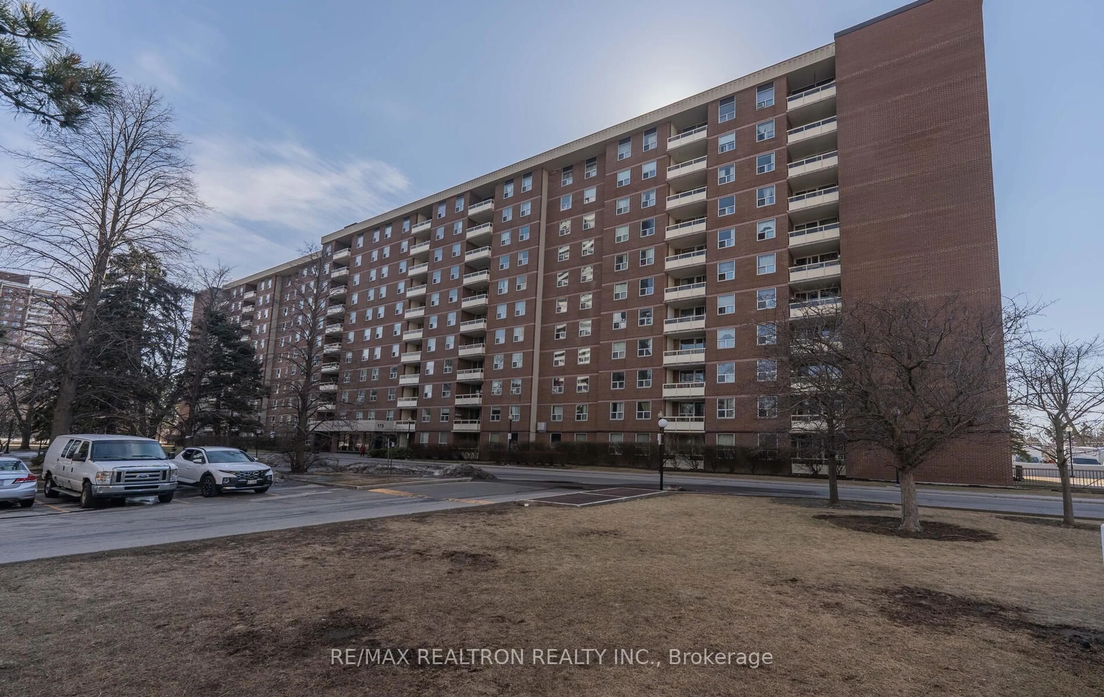 A pic from outside/outdoor area/front of a property/back of a property/a pic from drone, unknown for 175 Hilda Ave #410, Toronto Ontario M2M 1V8
