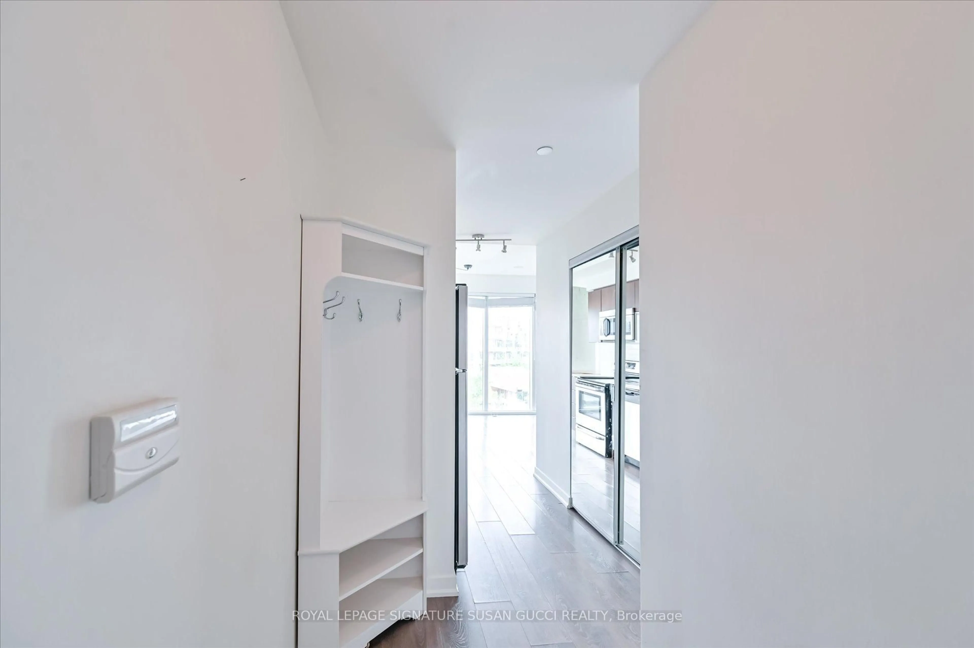 Indoor entryway for 150 East Liberty St #615, Toronto Ontario M6K 3R5