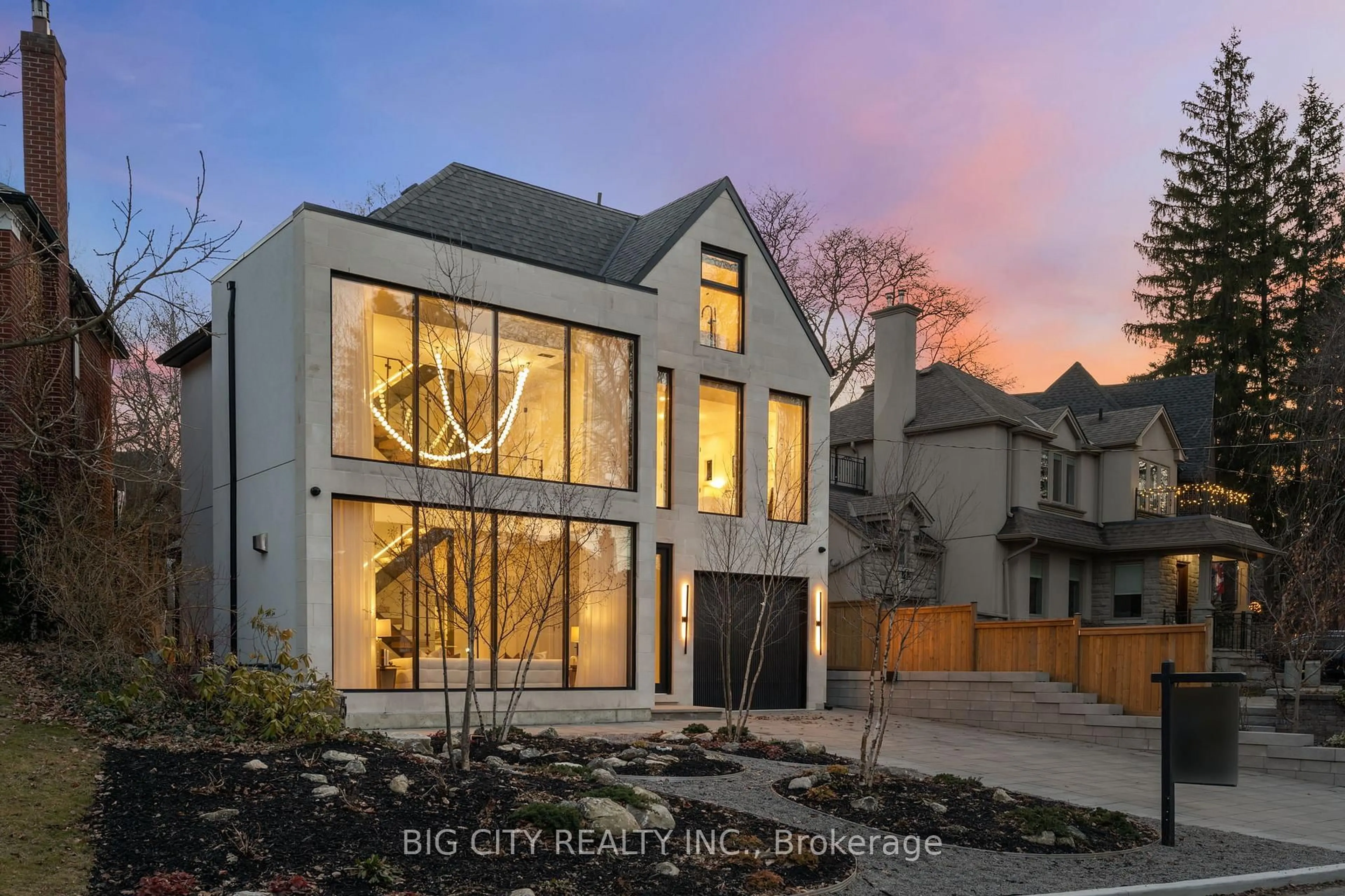 Home with brick exterior material, street for 75 Lawrence Cres, Toronto Ontario M4N 1N3