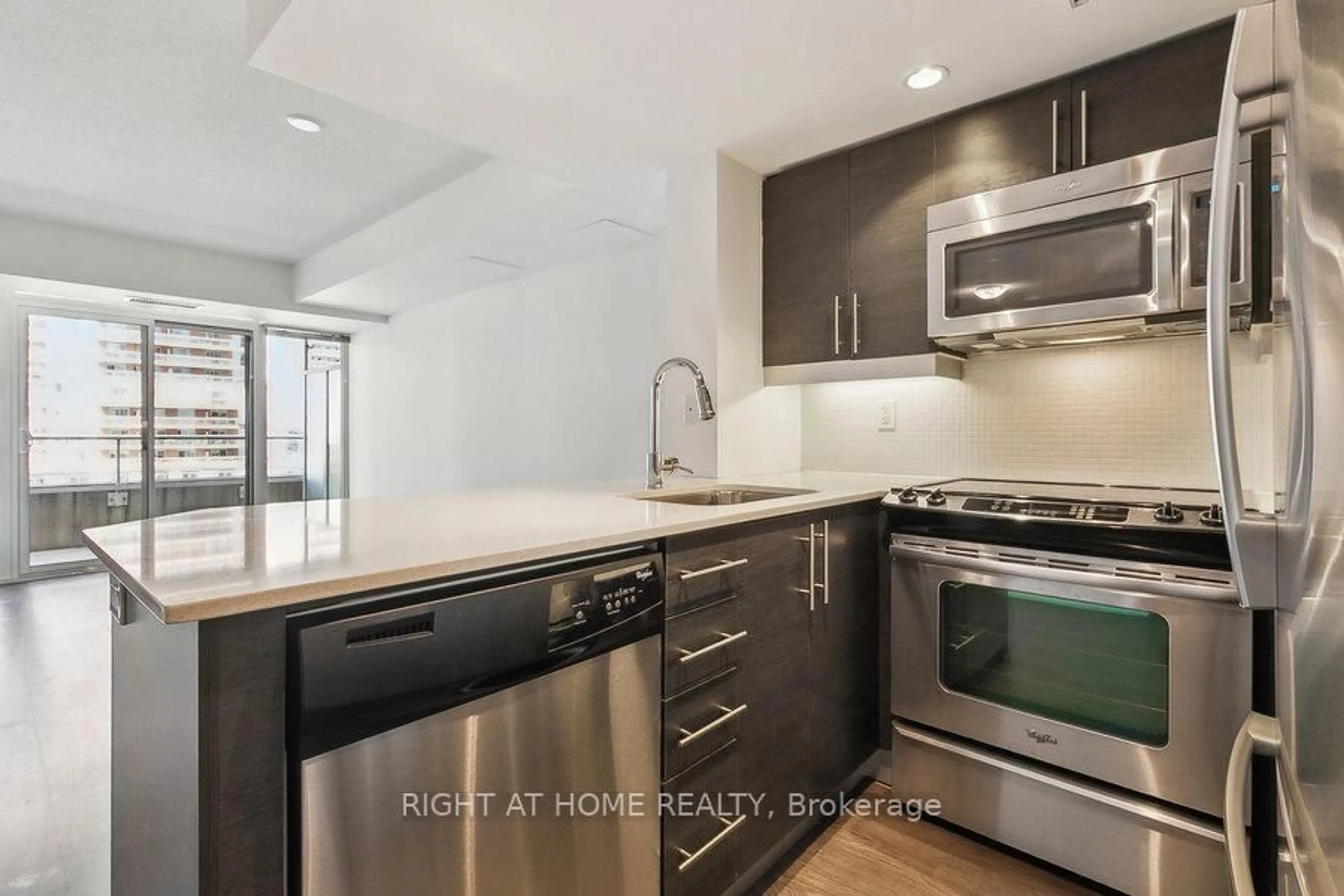 Standard kitchen, unknown for 75 East Liberty St #1015, Toronto Ontario M6K 0A2