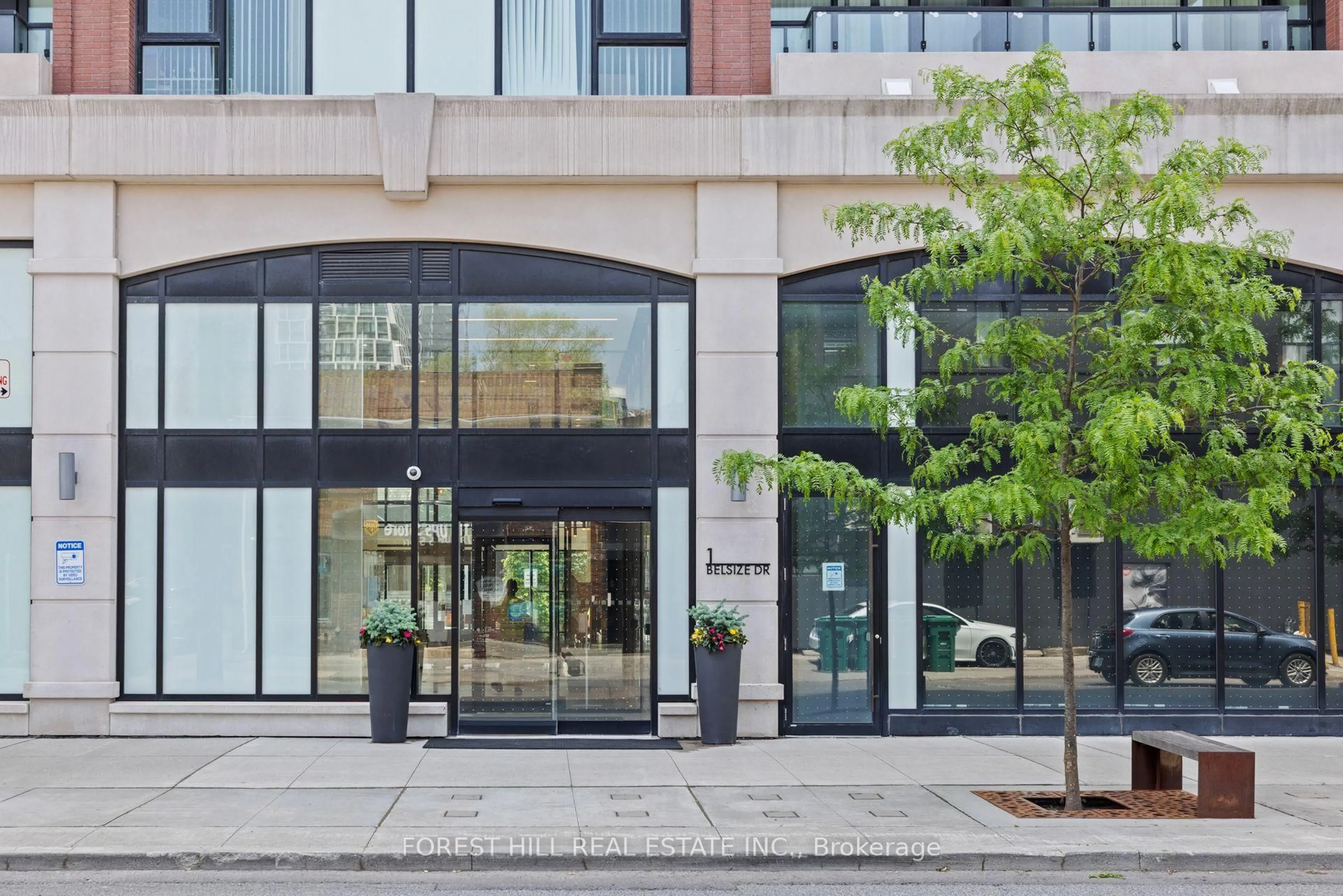 Indoor foyer for 1 Belsize Dr #218, Toronto Ontario M4S 0B9