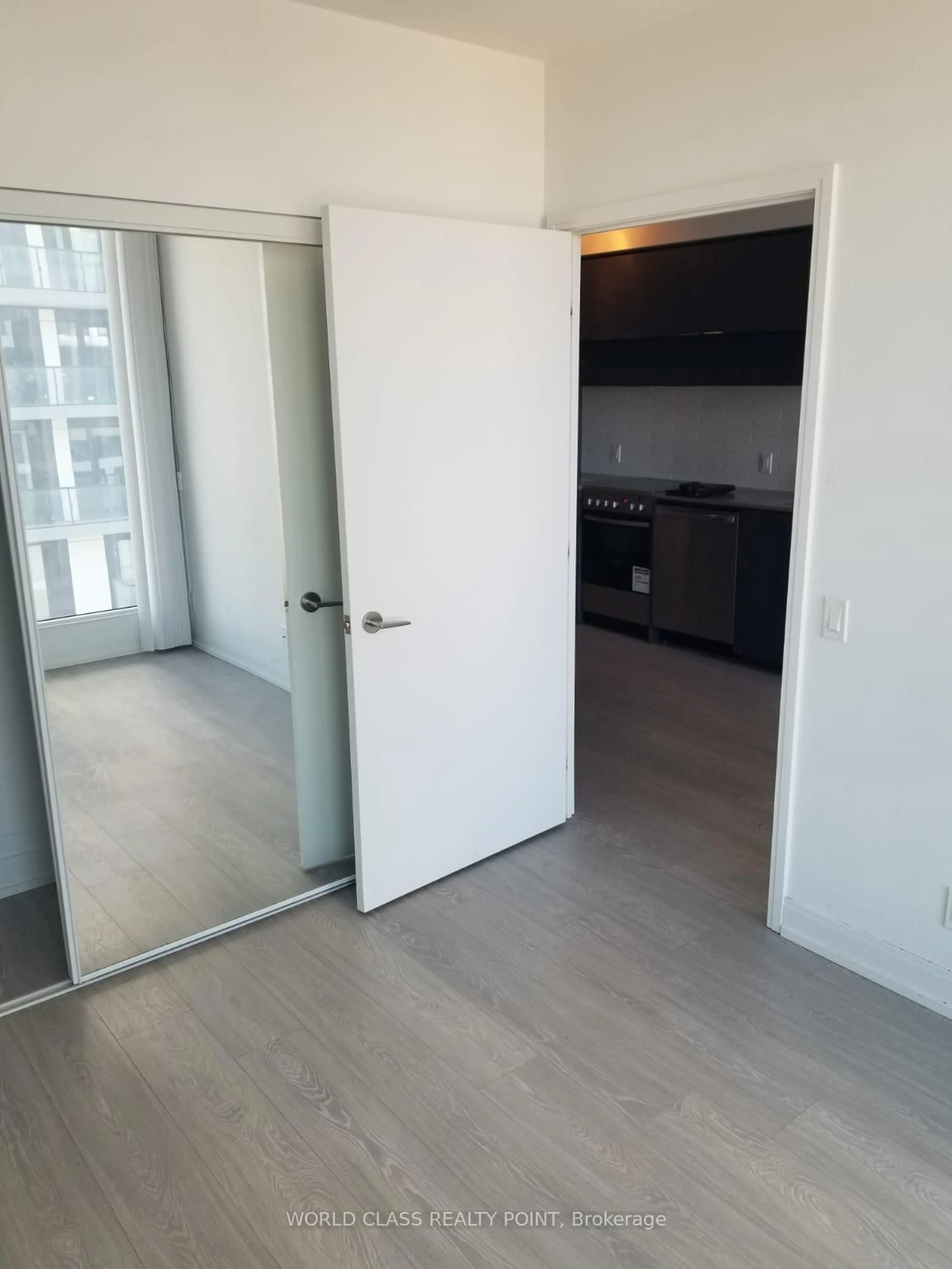 A pic of a room for 181 Dundas St #4702, Toronto Ontario M5A 0N5