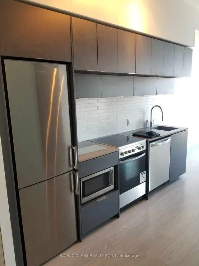 Additional property image - 181 Dundas St Unit 4702