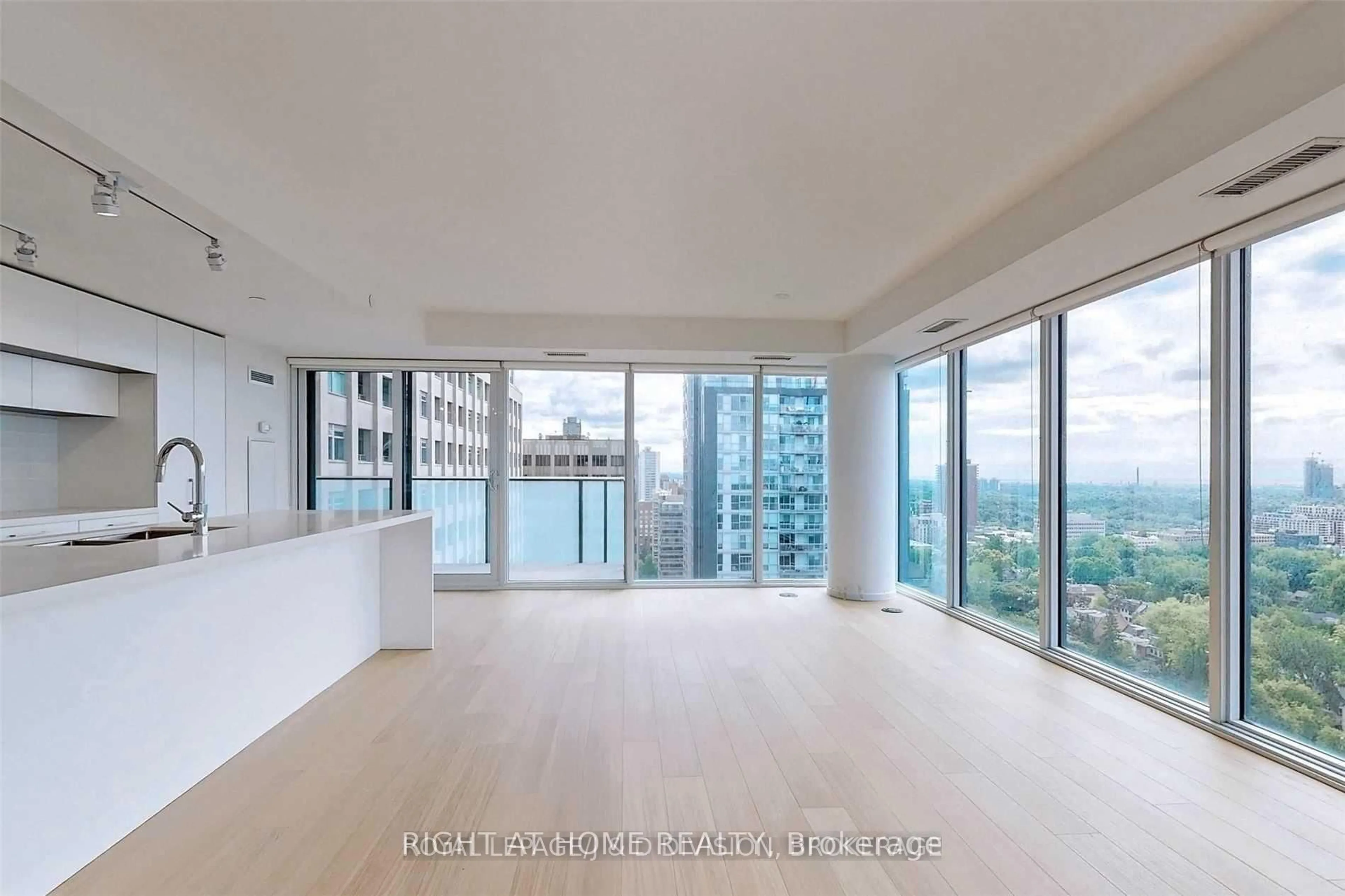 A pic of a room for 99 Foxbar Rd #2110, Toronto Ontario M4V 0B2
