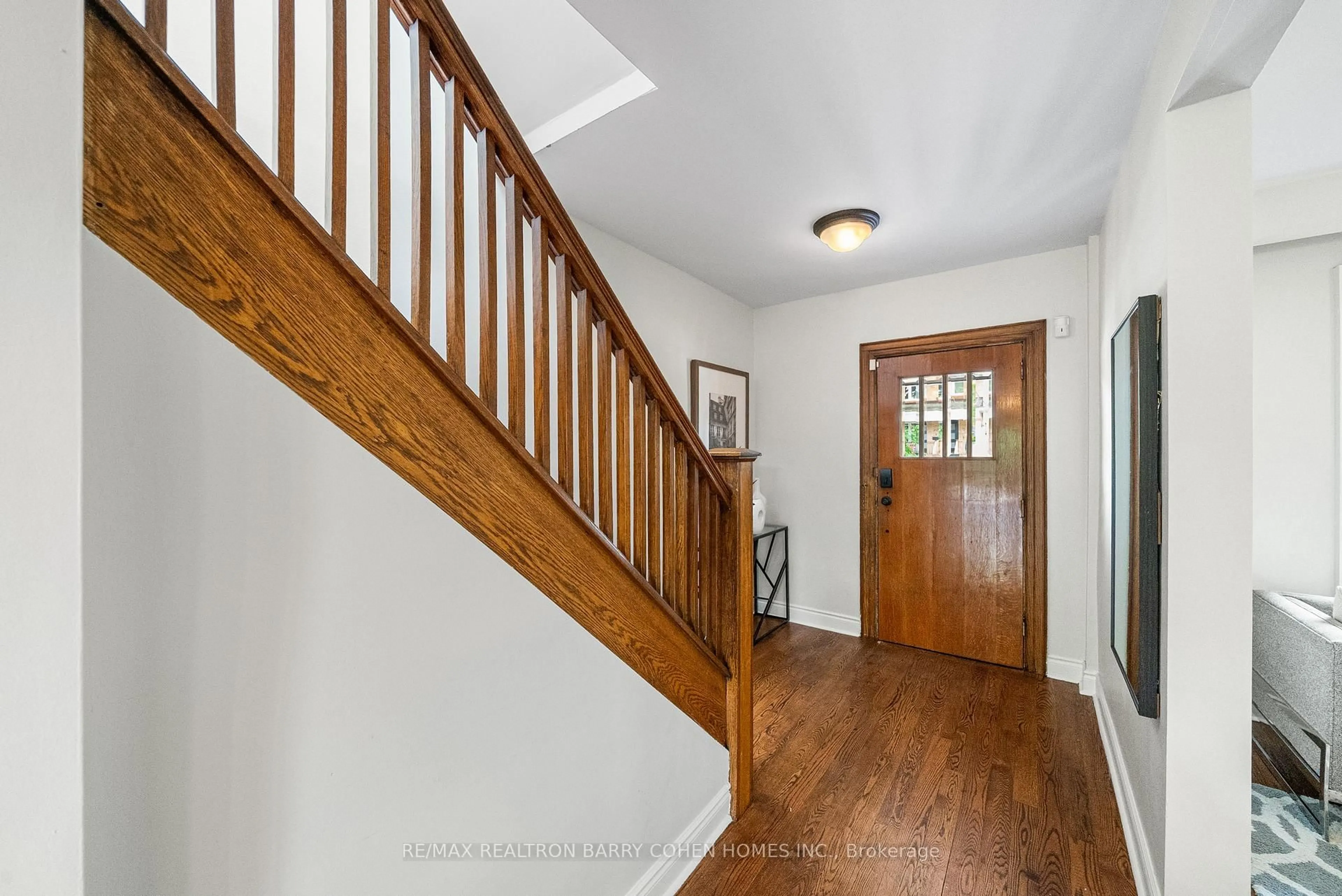 Unknown for 214 Glenholme Ave, Toronto Ontario M6E 3C4