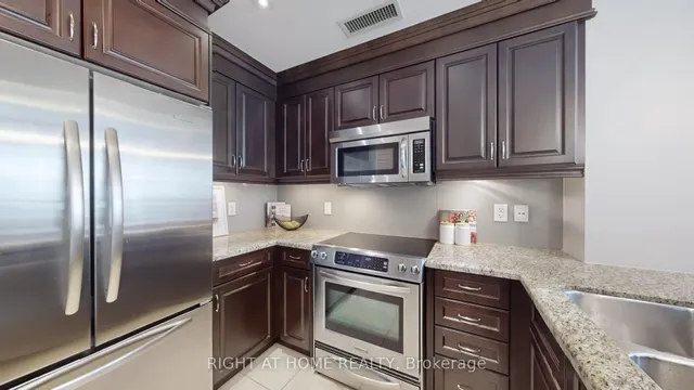 Additional image 30 of 23 Rean Dr Unit 701