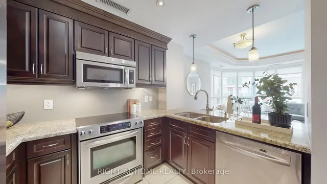Additional image 29 of 23 Rean Dr Unit 701