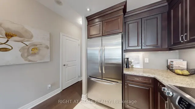 Additional image 27 of 23 Rean Dr Unit 701
